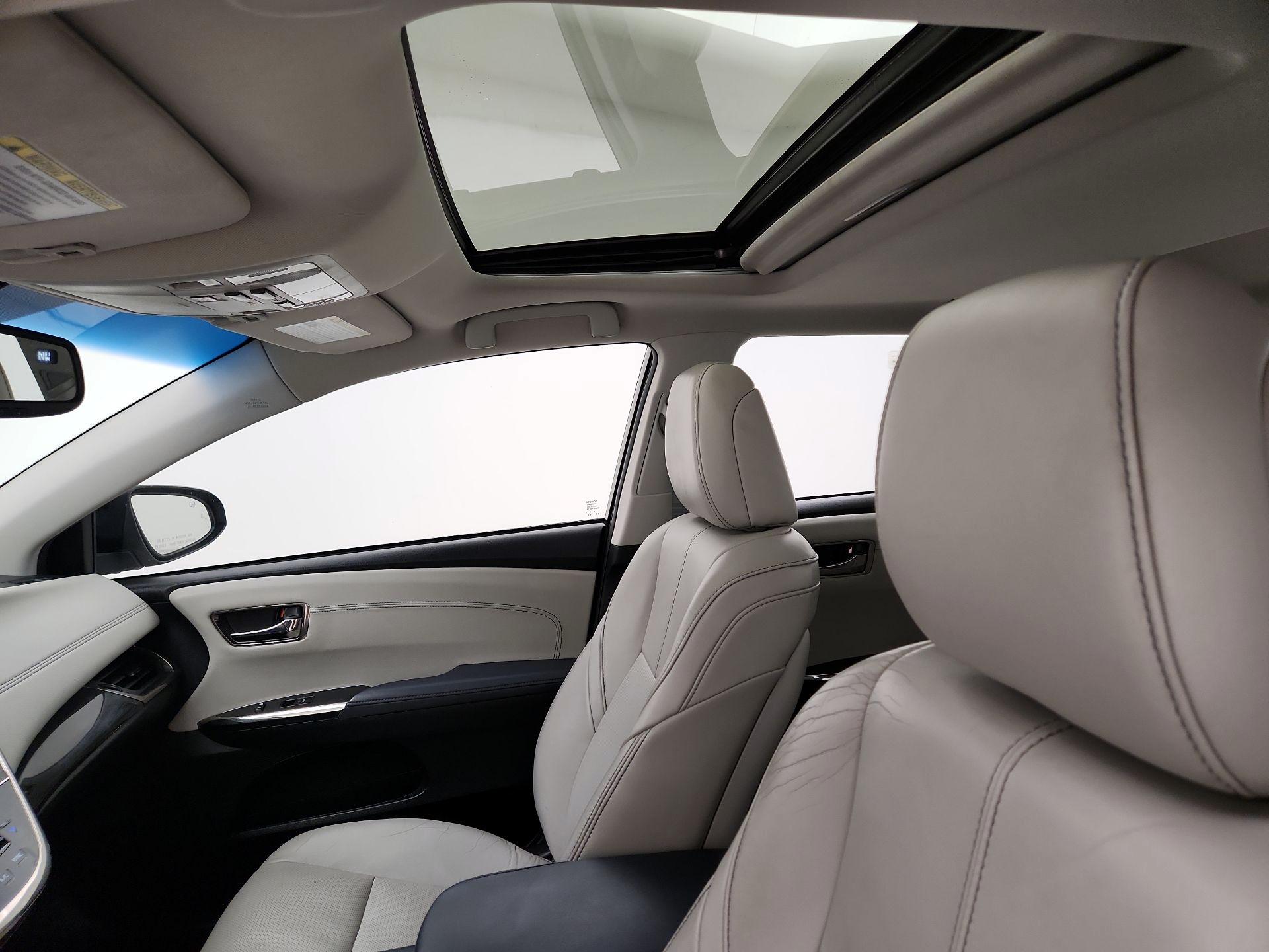 Thumbnail: 2014 Toyota Avalon - 19