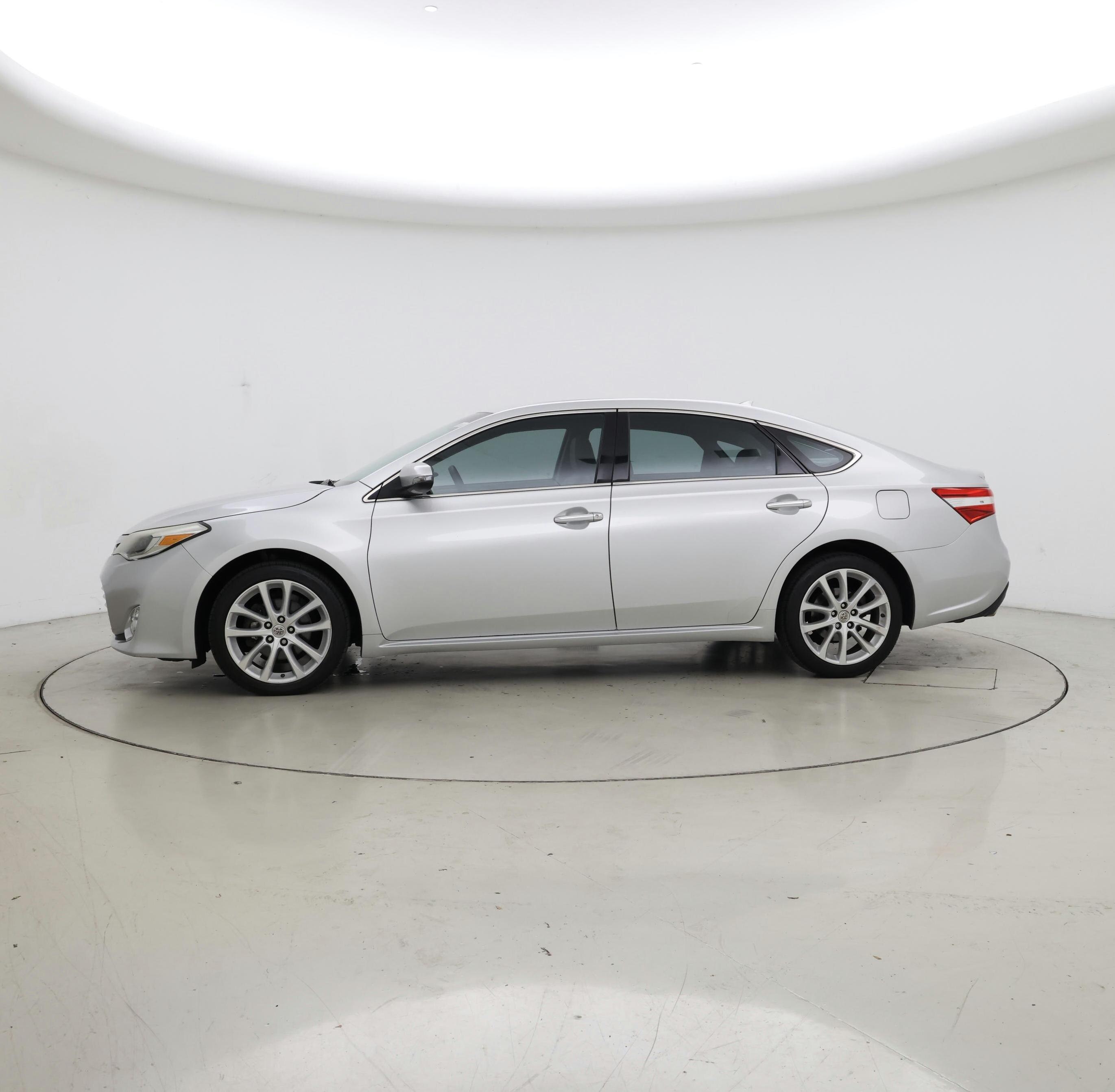 Thumbnail: 2014 Toyota Avalon - 3