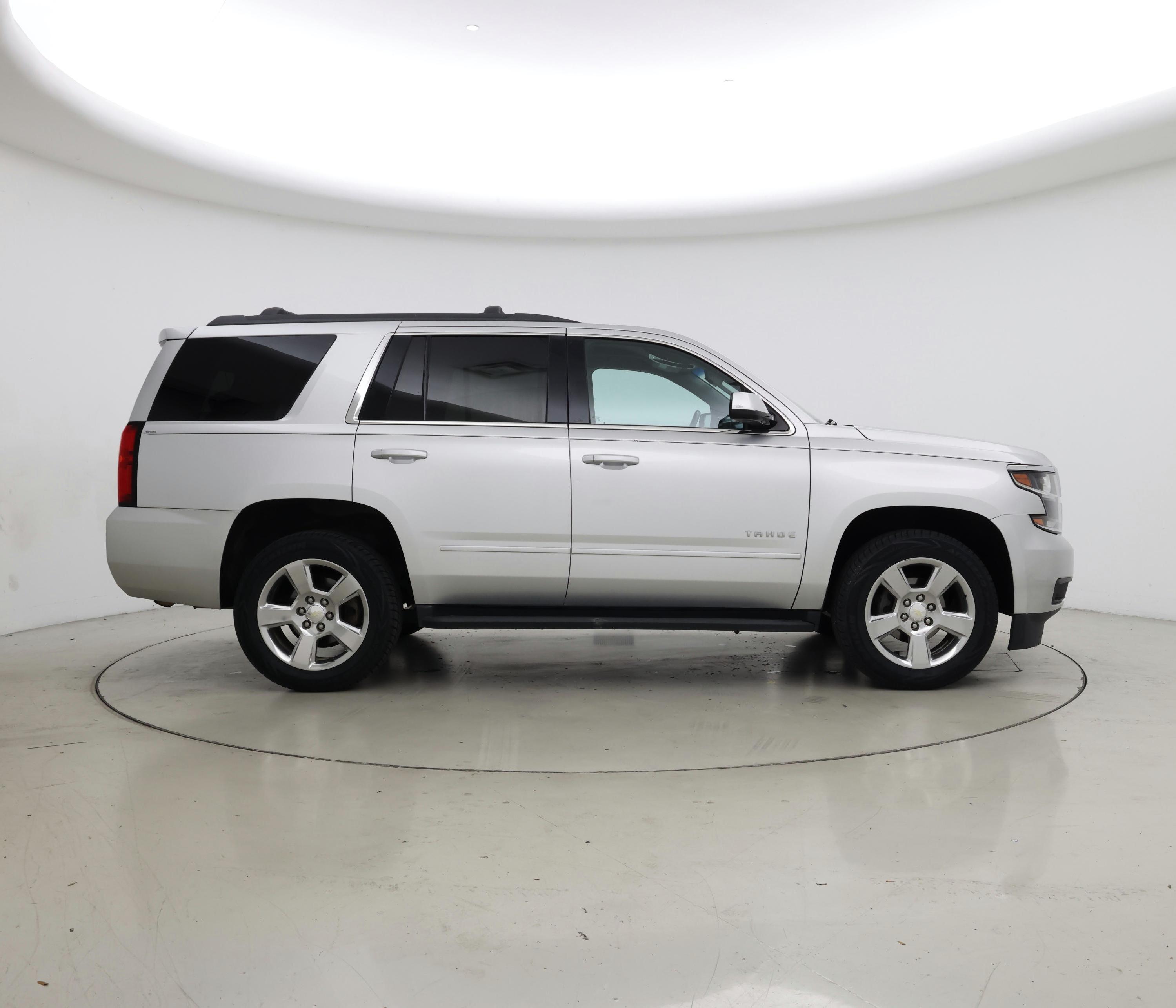 Thumbnail: 2017 Chevrolet Tahoe - 7