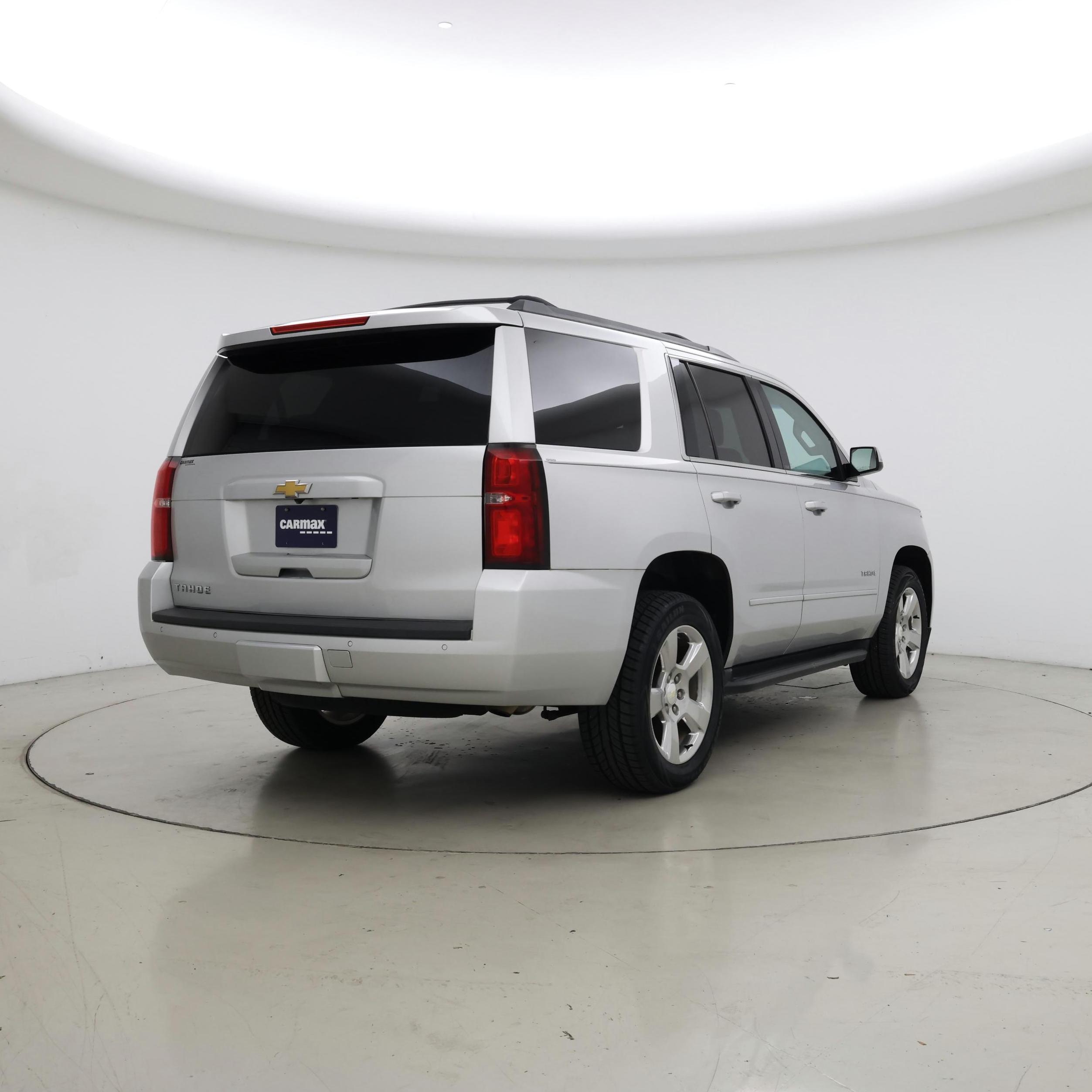 Thumbnail: 2017 Chevrolet Tahoe - 8