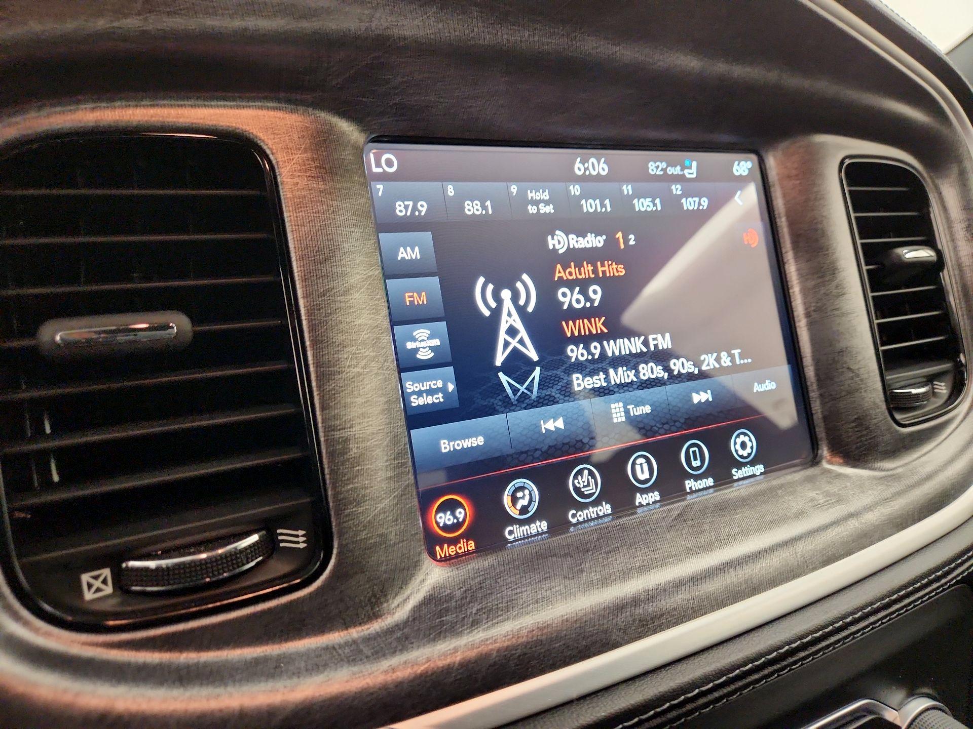 Thumbnail: 2022 Dodge Charger - 15