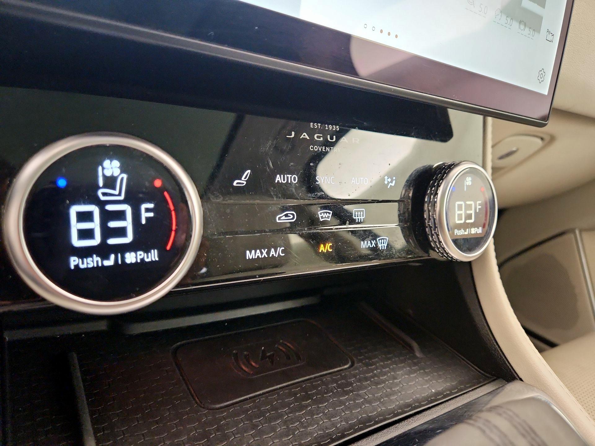 Thumbnail: 2021 Jaguar F-Pace - 17