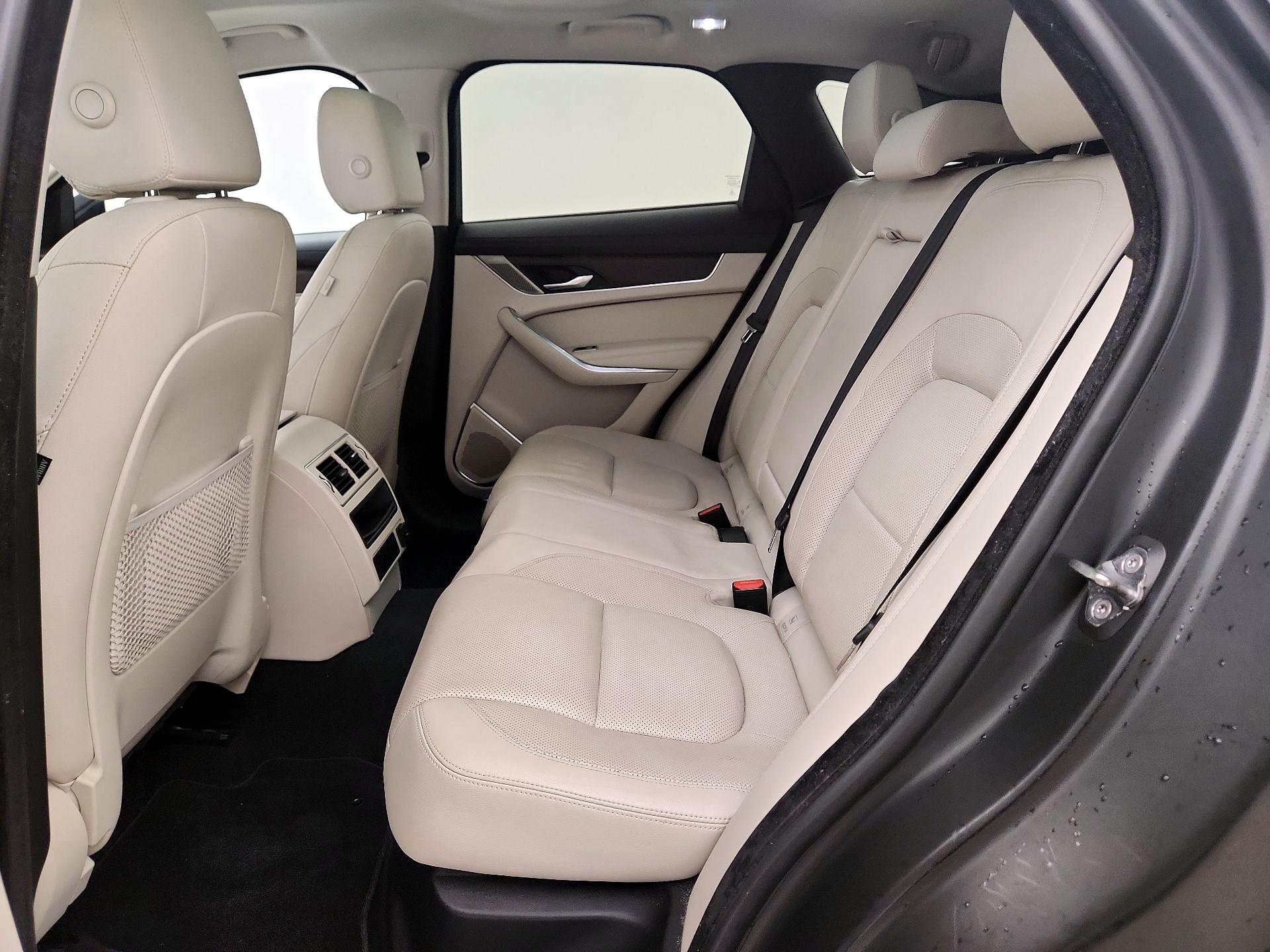 Thumbnail: 2021 Jaguar F-Pace - 20