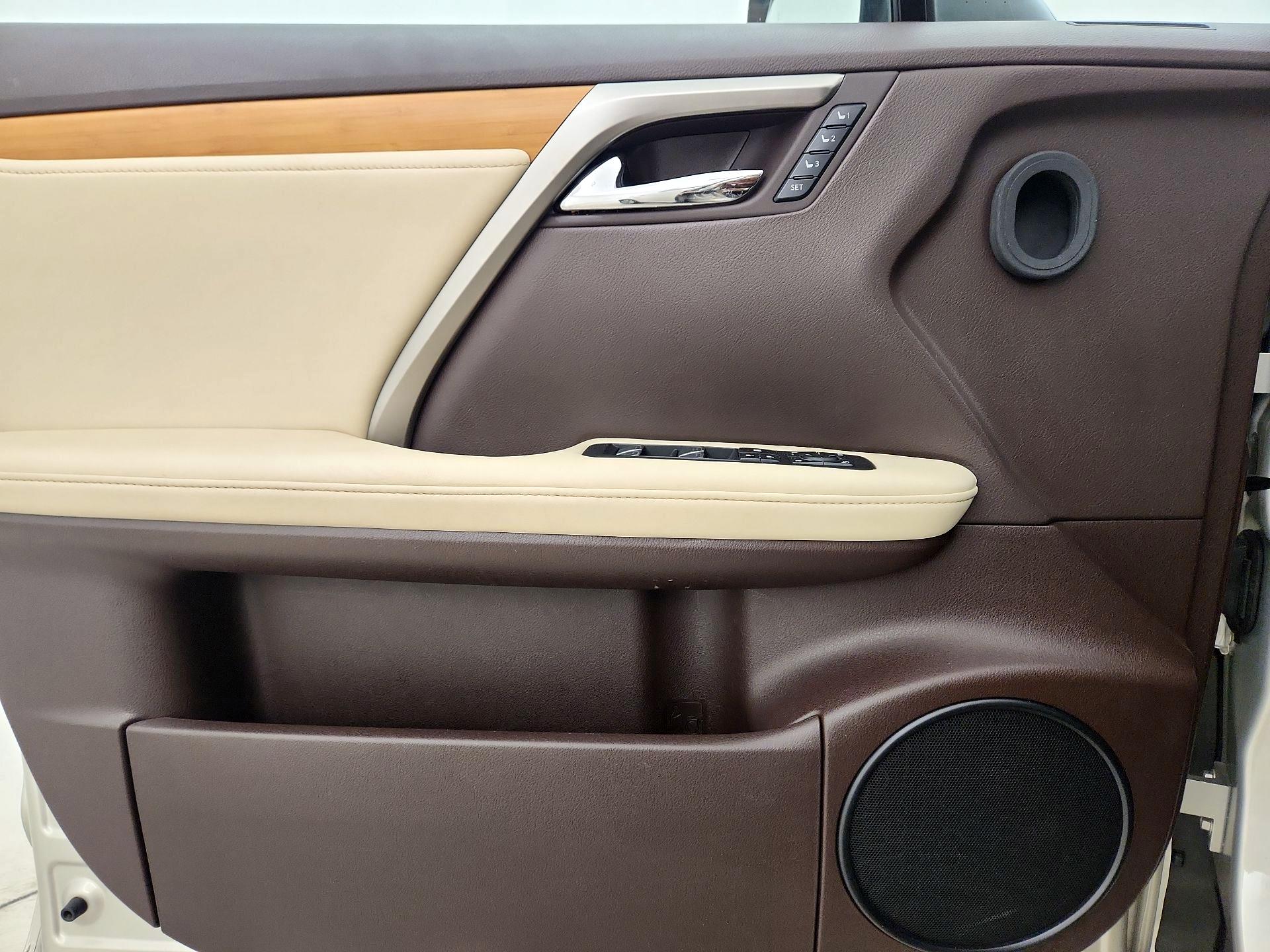 Thumbnail: 2020 Lexus RX - 12