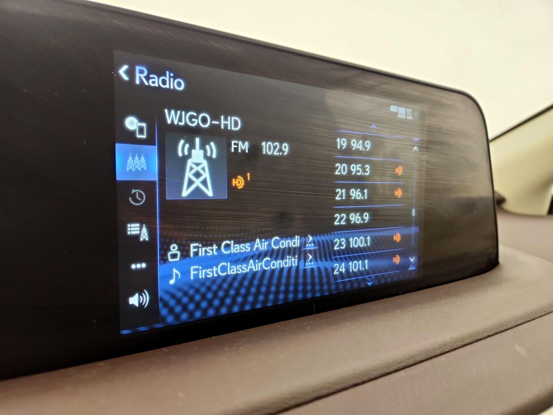 Thumbnail: 2020 Lexus RX - 15