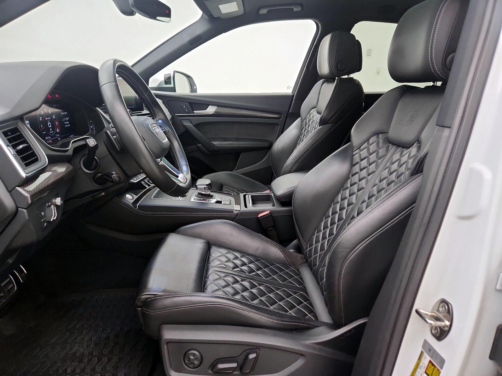 Thumbnail: 2018 Audi SQ5 - 11