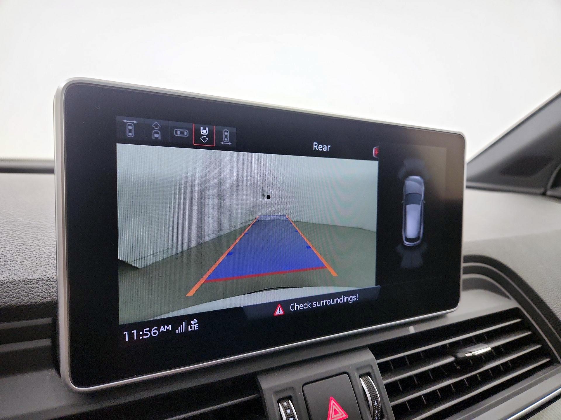 Thumbnail: 2018 Audi SQ5 - 15