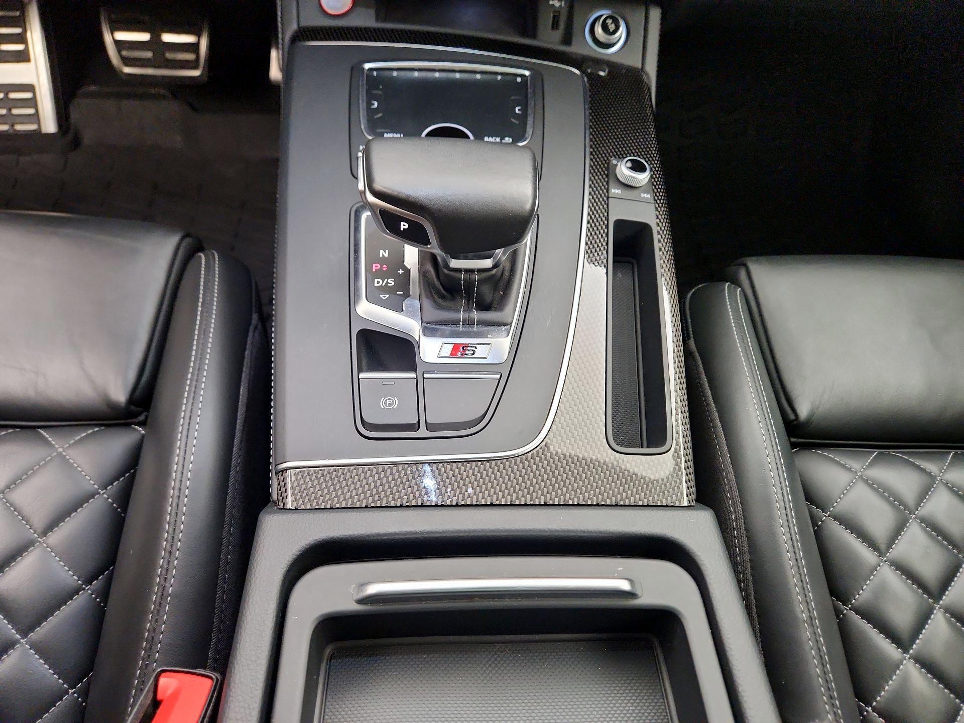 Thumbnail: 2018 Audi SQ5 - 18