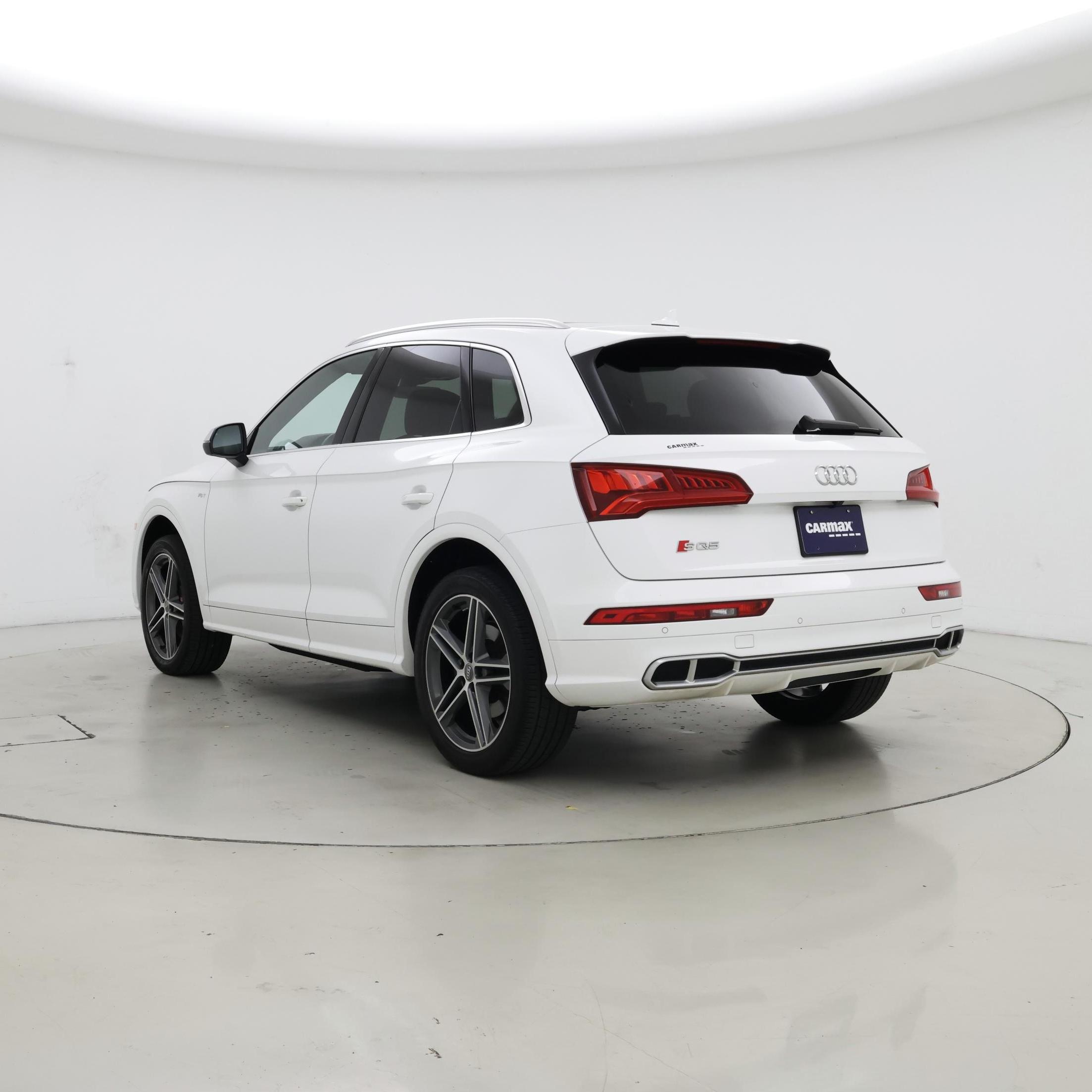 Thumbnail: 2018 Audi SQ5 - 2