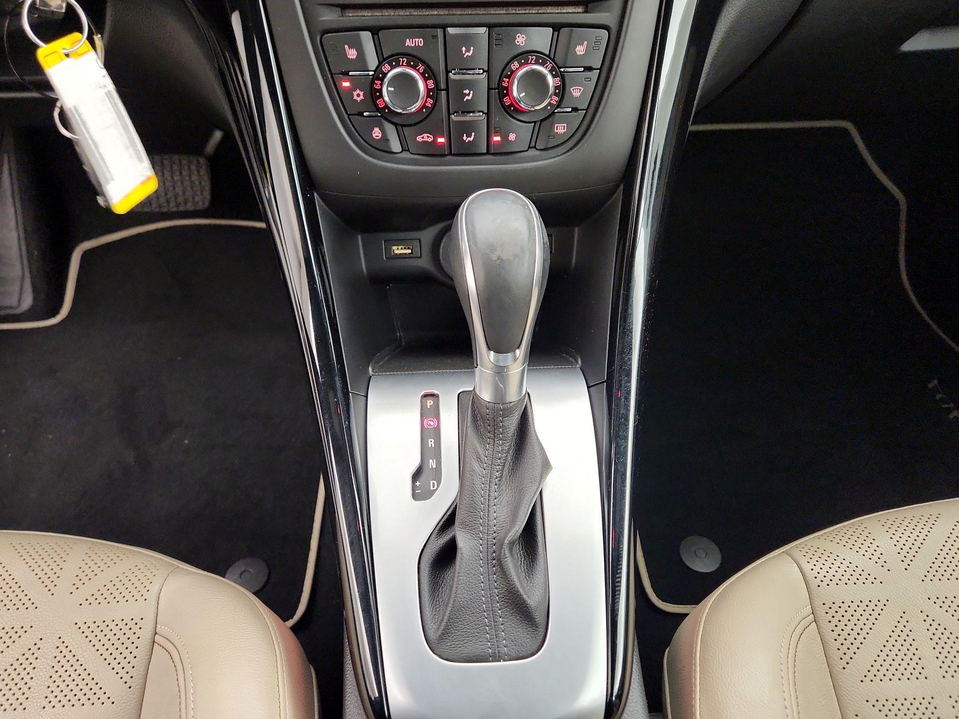 Thumbnail: 2016 Buick Cascada - 18