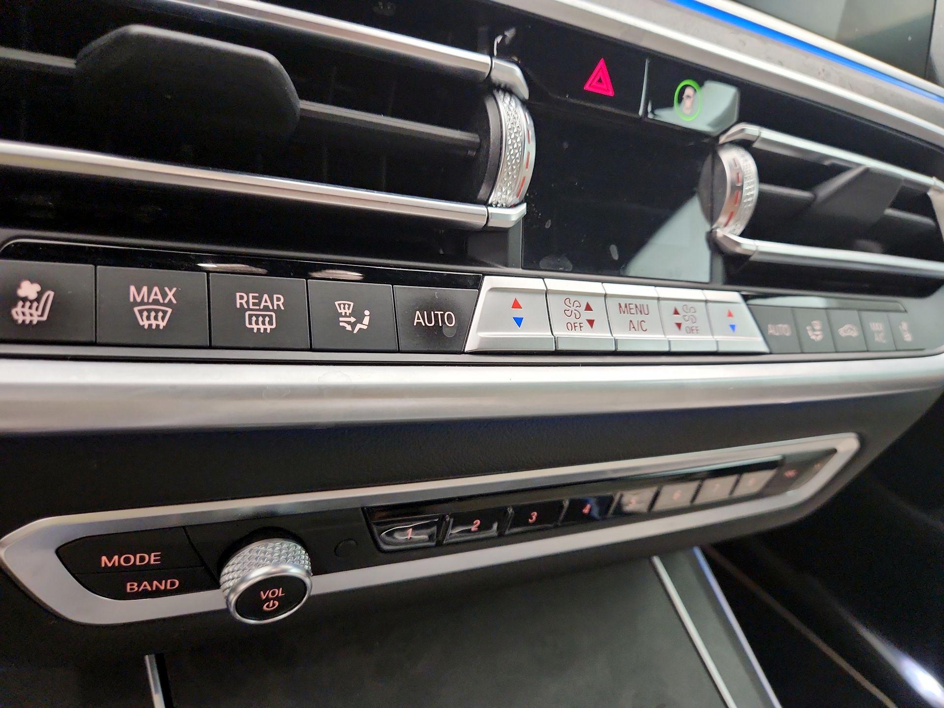 Thumbnail: 2022 BMW X5 - 17