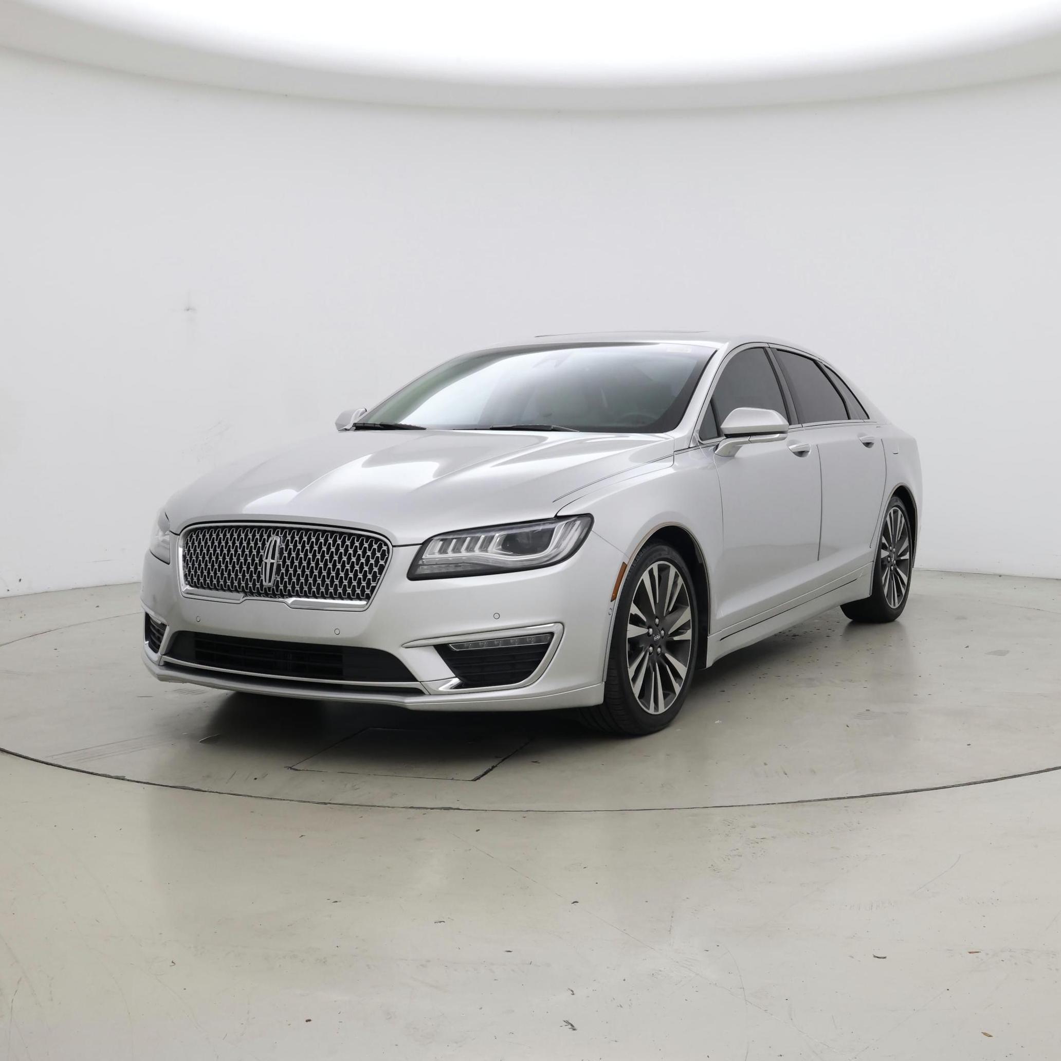 Thumbnail: 2019 Lincoln MKZ - 4