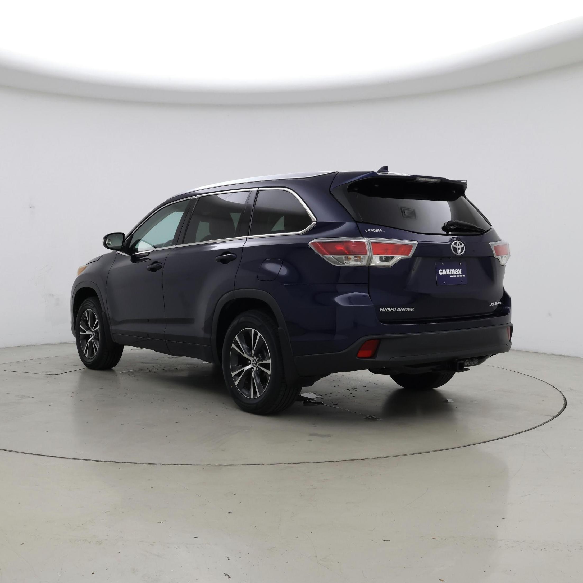 Thumbnail: 2016 Toyota Highlander - 2