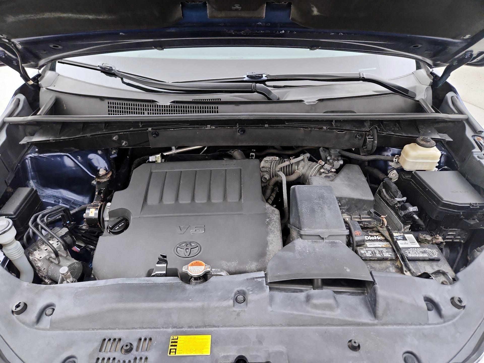 Thumbnail: 2016 Toyota Highlander - 20