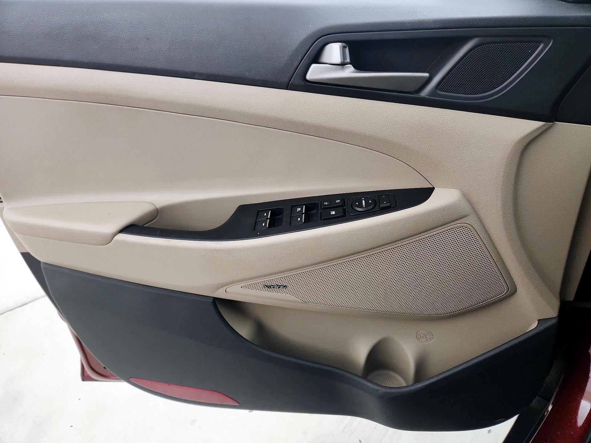 Thumbnail: 2018 Hyundai Tucson - 12