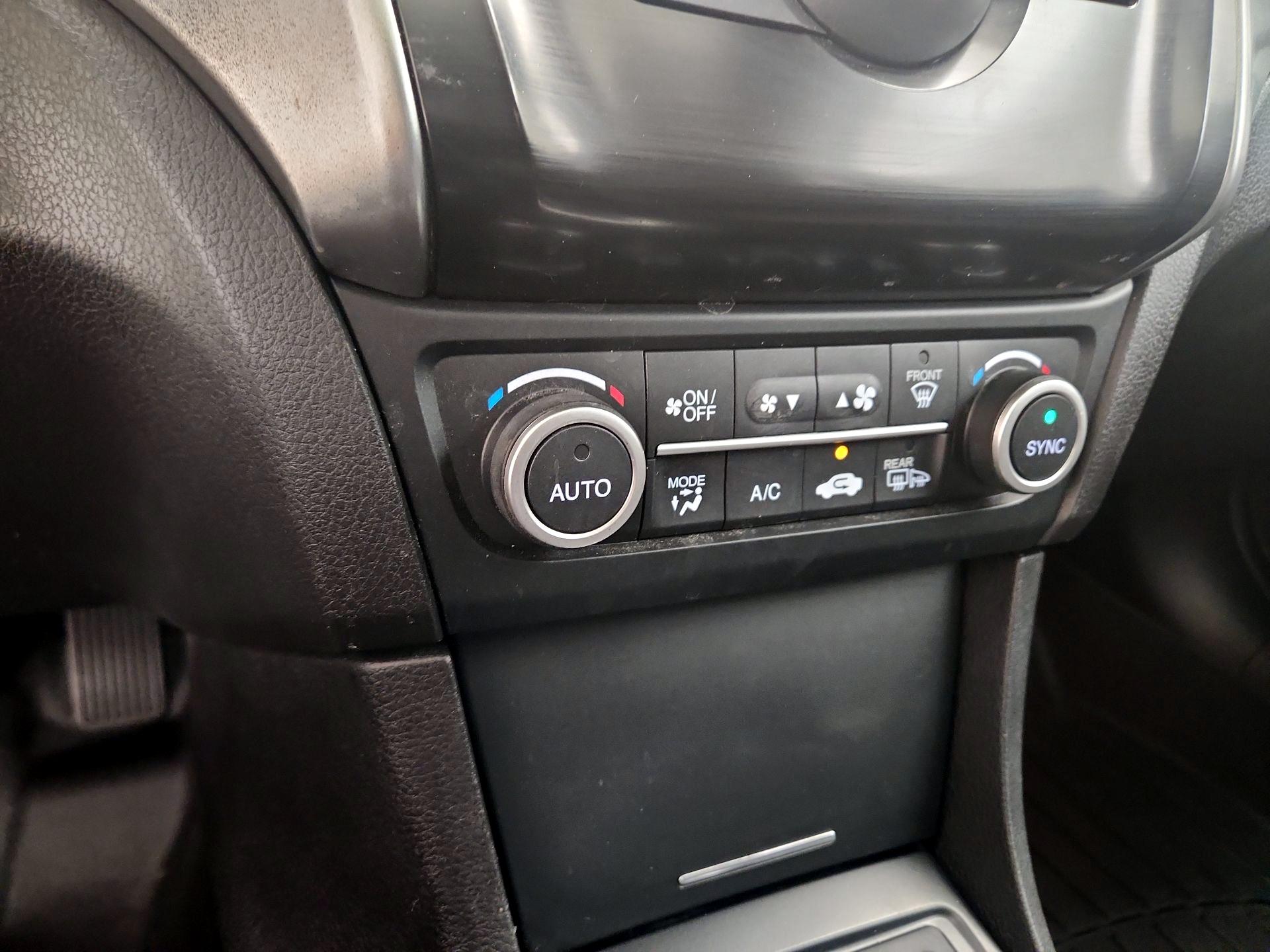 Thumbnail: 2016 Acura ILX - 15