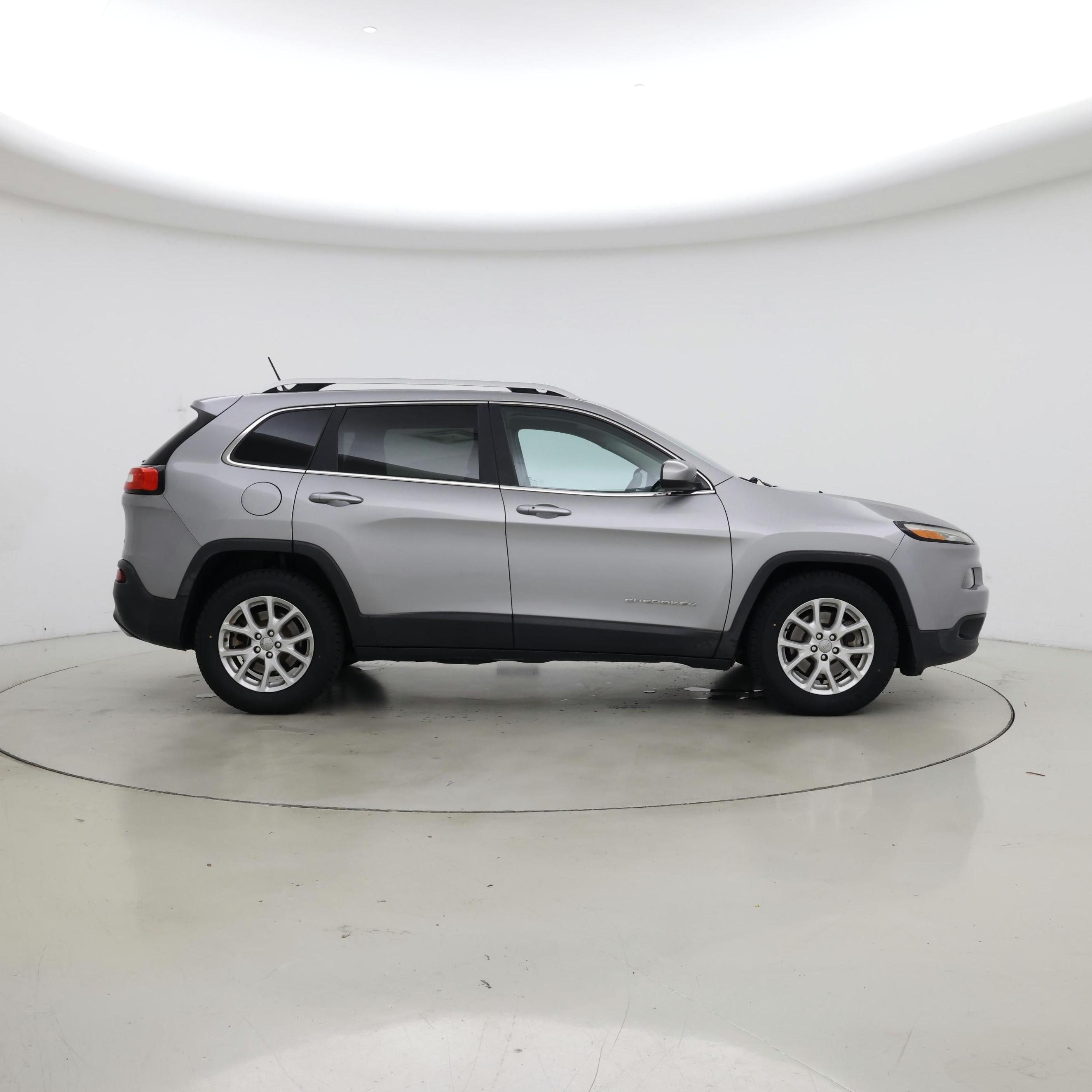 Thumbnail: 2015 Jeep Cherokee - 7