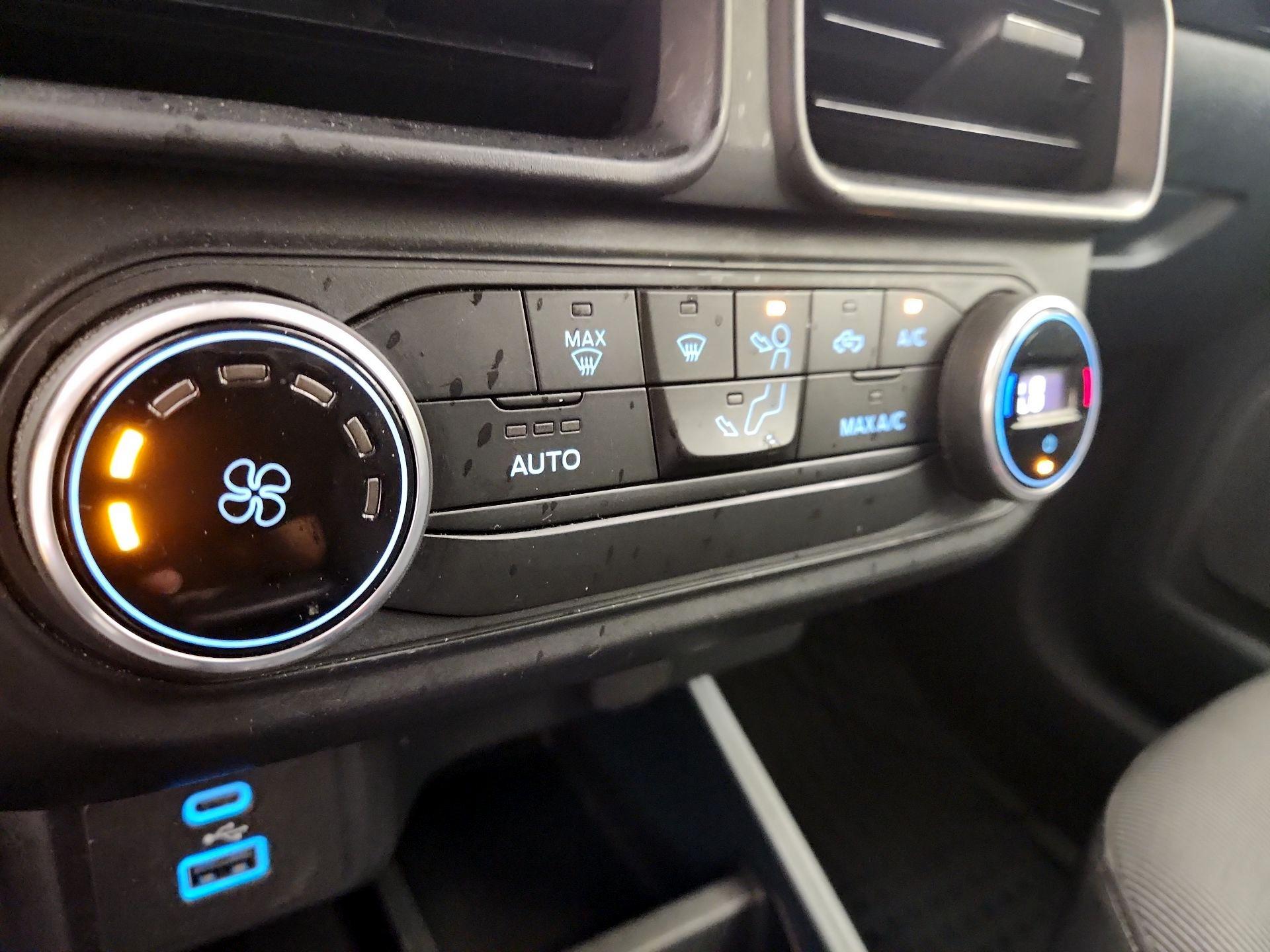 Thumbnail: 2022 Ford Maverick - 16