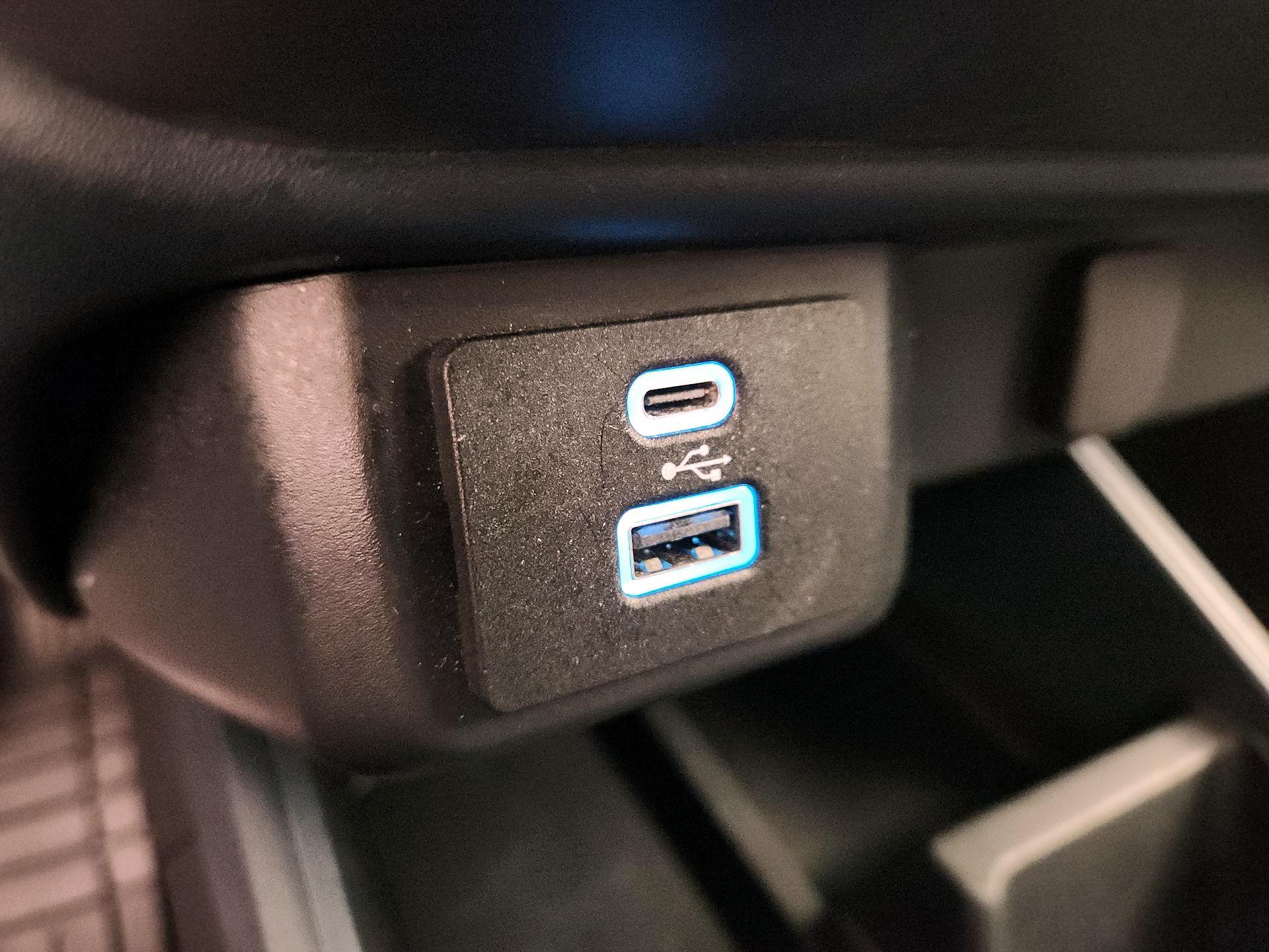 Thumbnail: 2022 Ford Maverick - 18