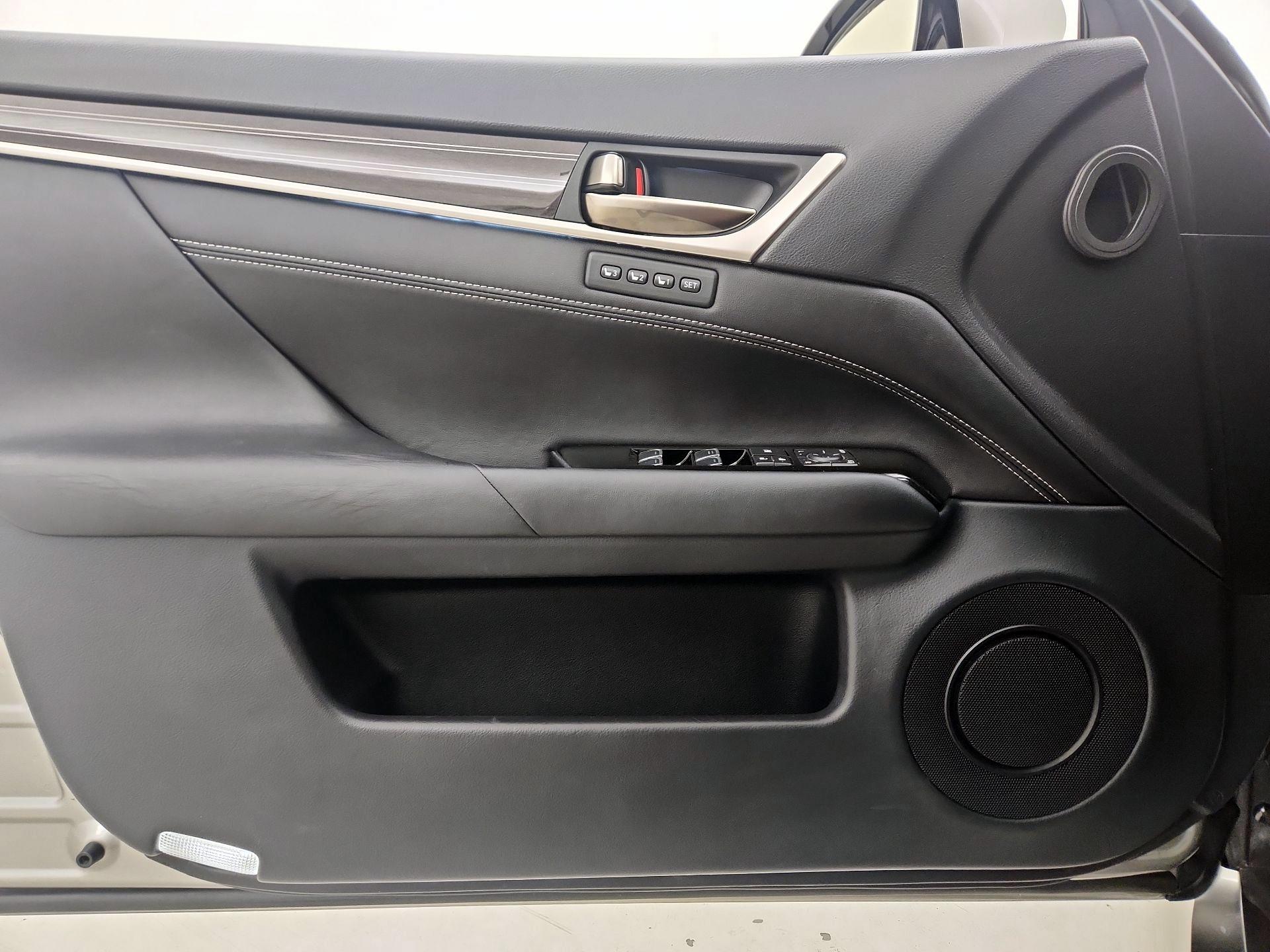 Thumbnail: 2016 Lexus GS - 12