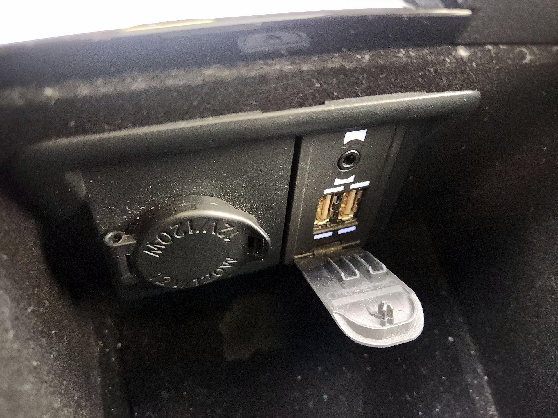 Thumbnail: 2016 Lexus GS - 19