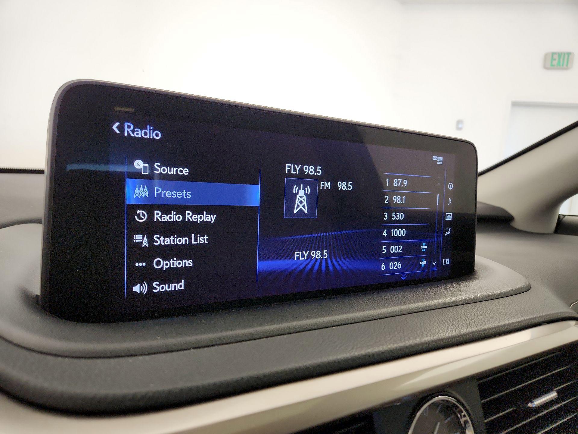 Thumbnail: 2020 Lexus RX - 16