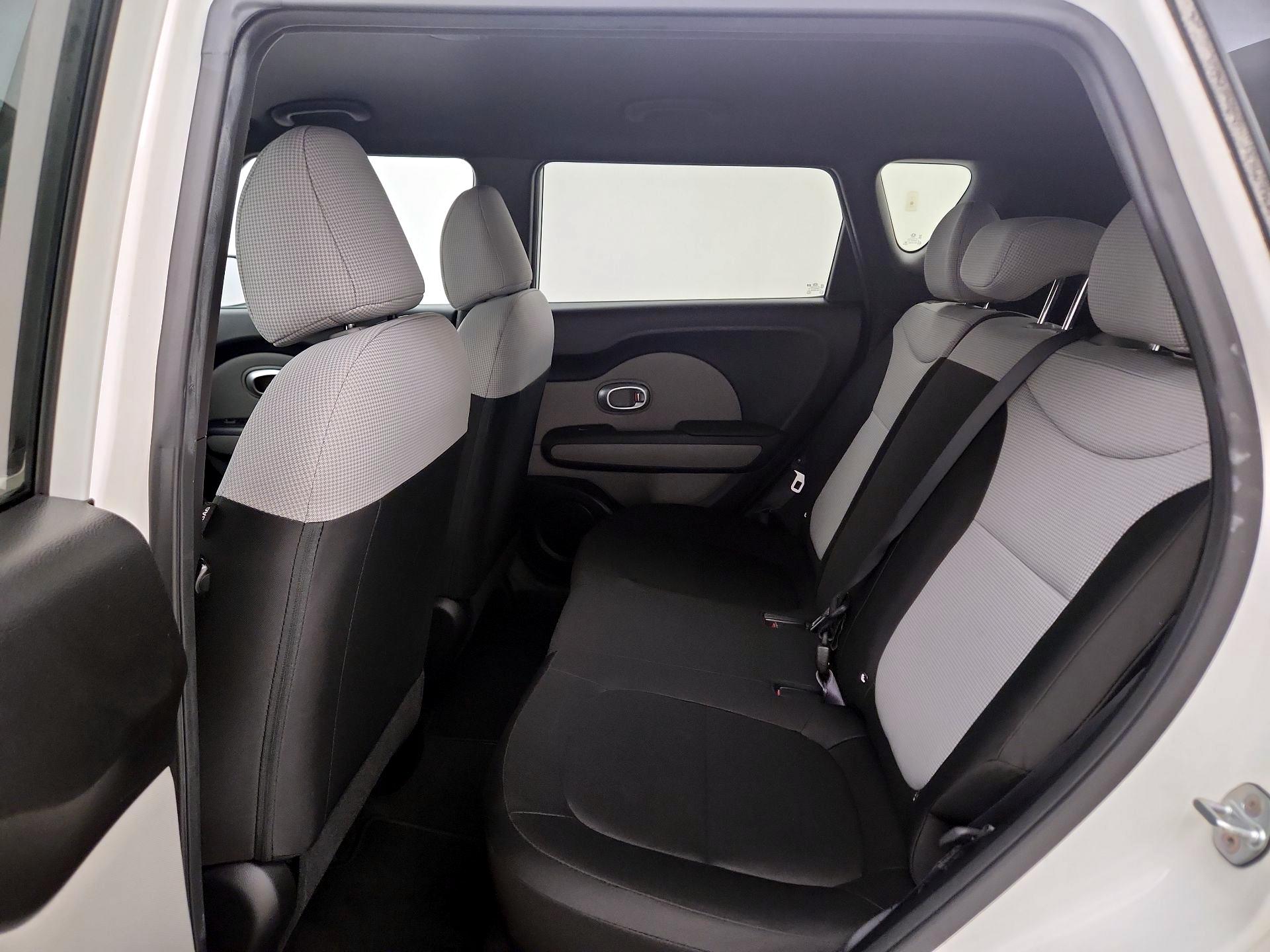 Thumbnail: 2018 Kia Soul - 18