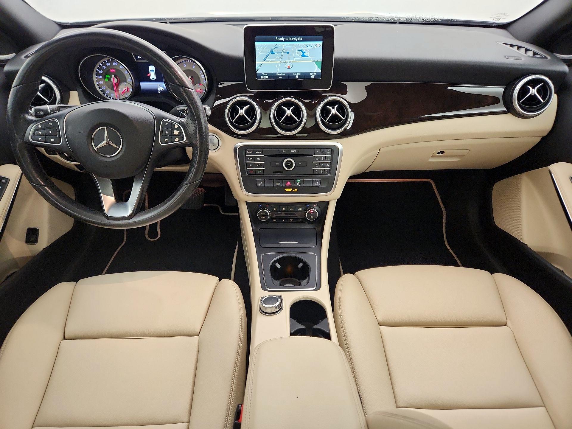 Thumbnail: 2017 Mercedes-Benz GLA - 9