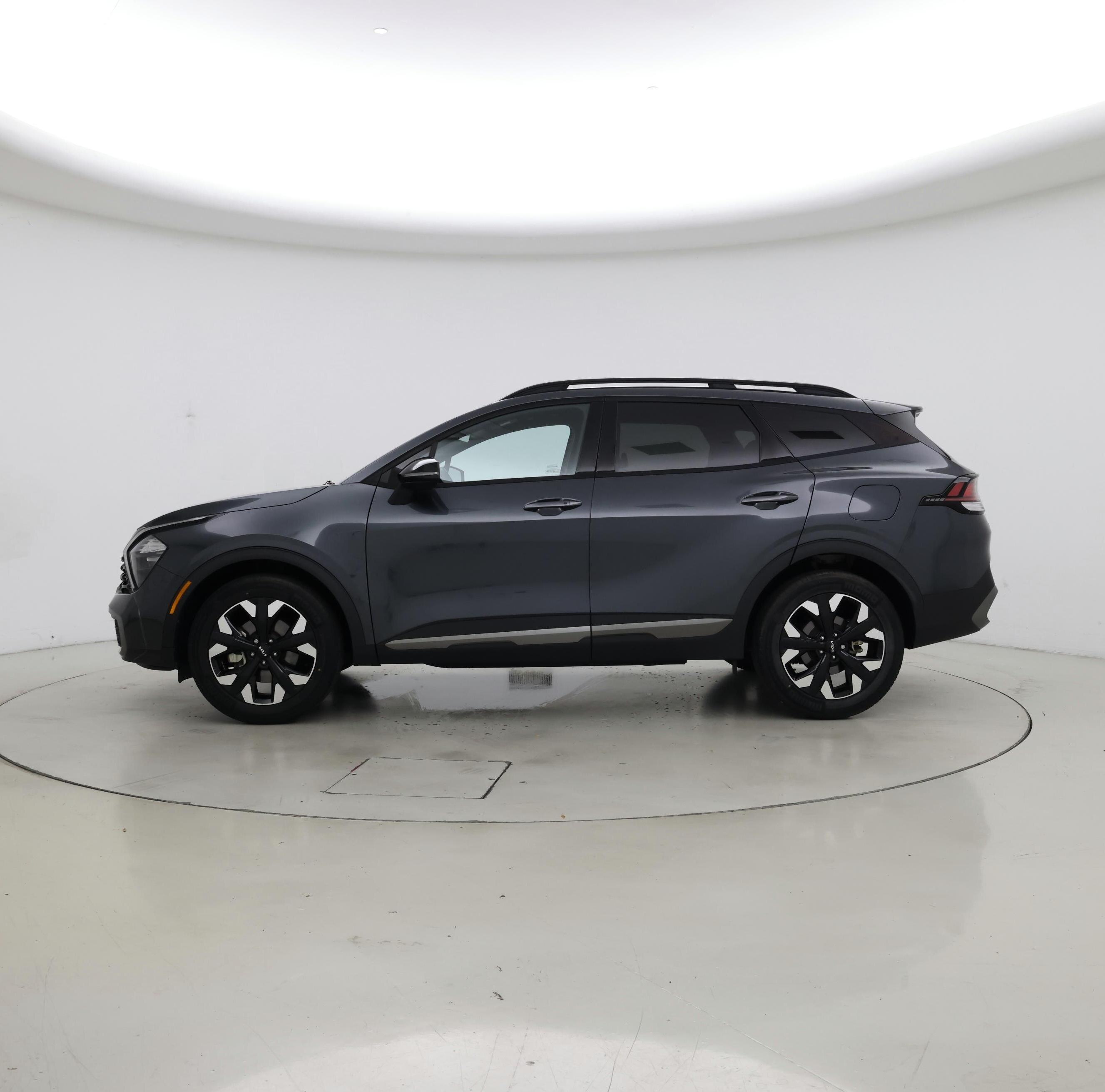 Thumbnail: 2023 Kia Sportage - 3