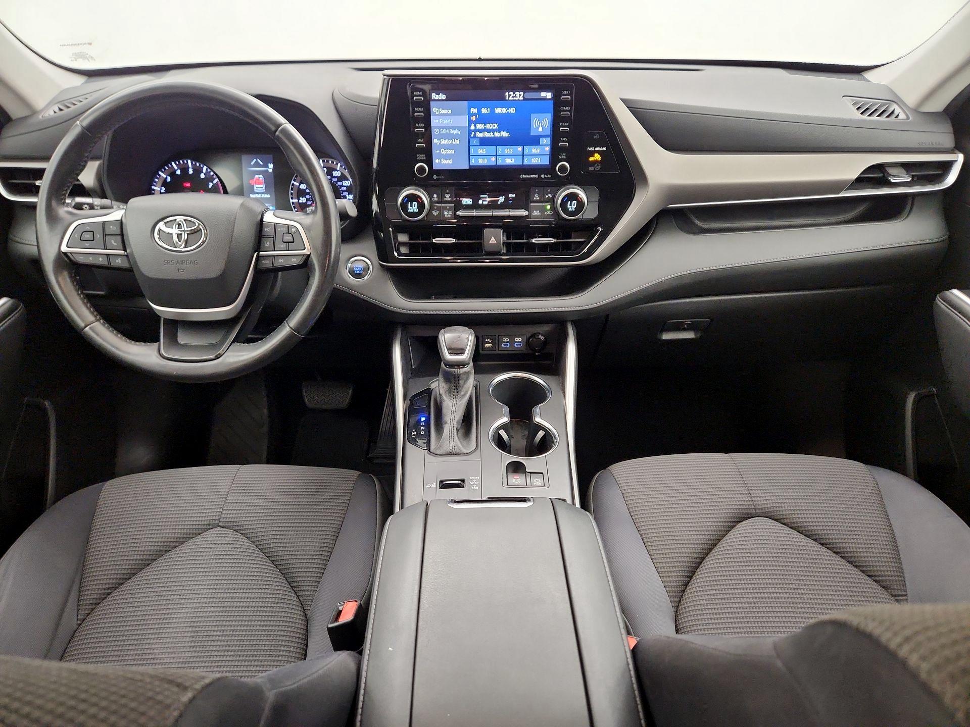 Thumbnail: 2022 Toyota Highlander - 9