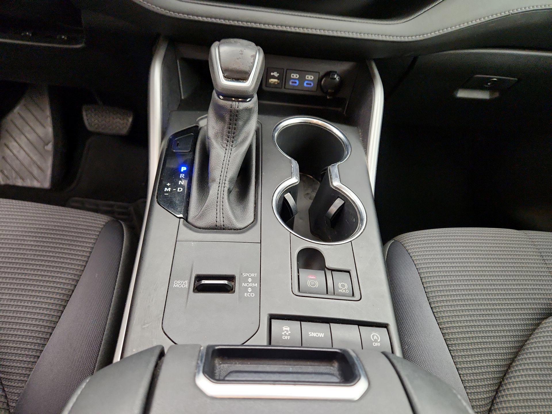 Thumbnail: 2022 Toyota Highlander - 17