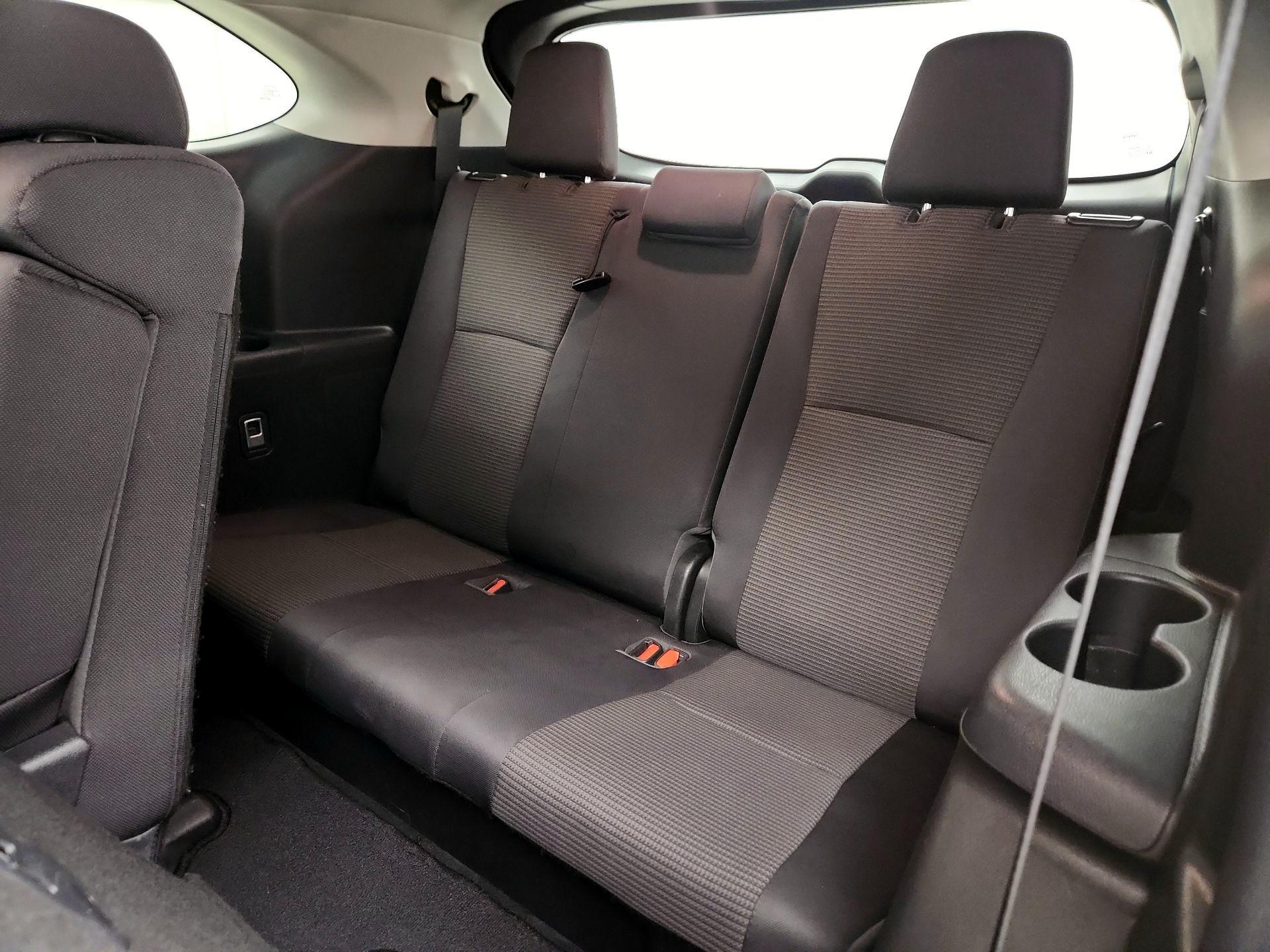 Thumbnail: 2022 Toyota Highlander - 20