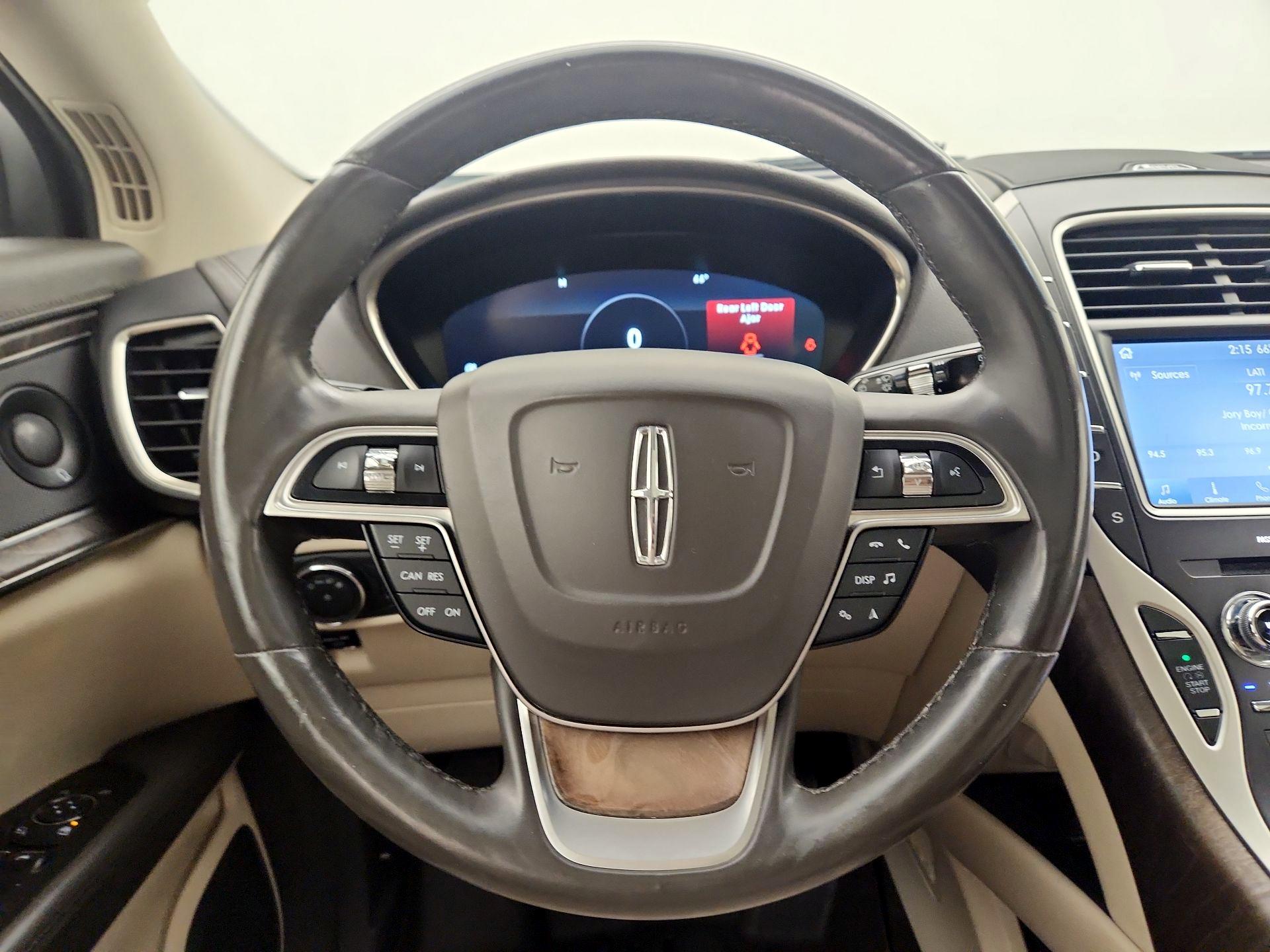 Thumbnail: 2020 Lincoln Nautilus - 10