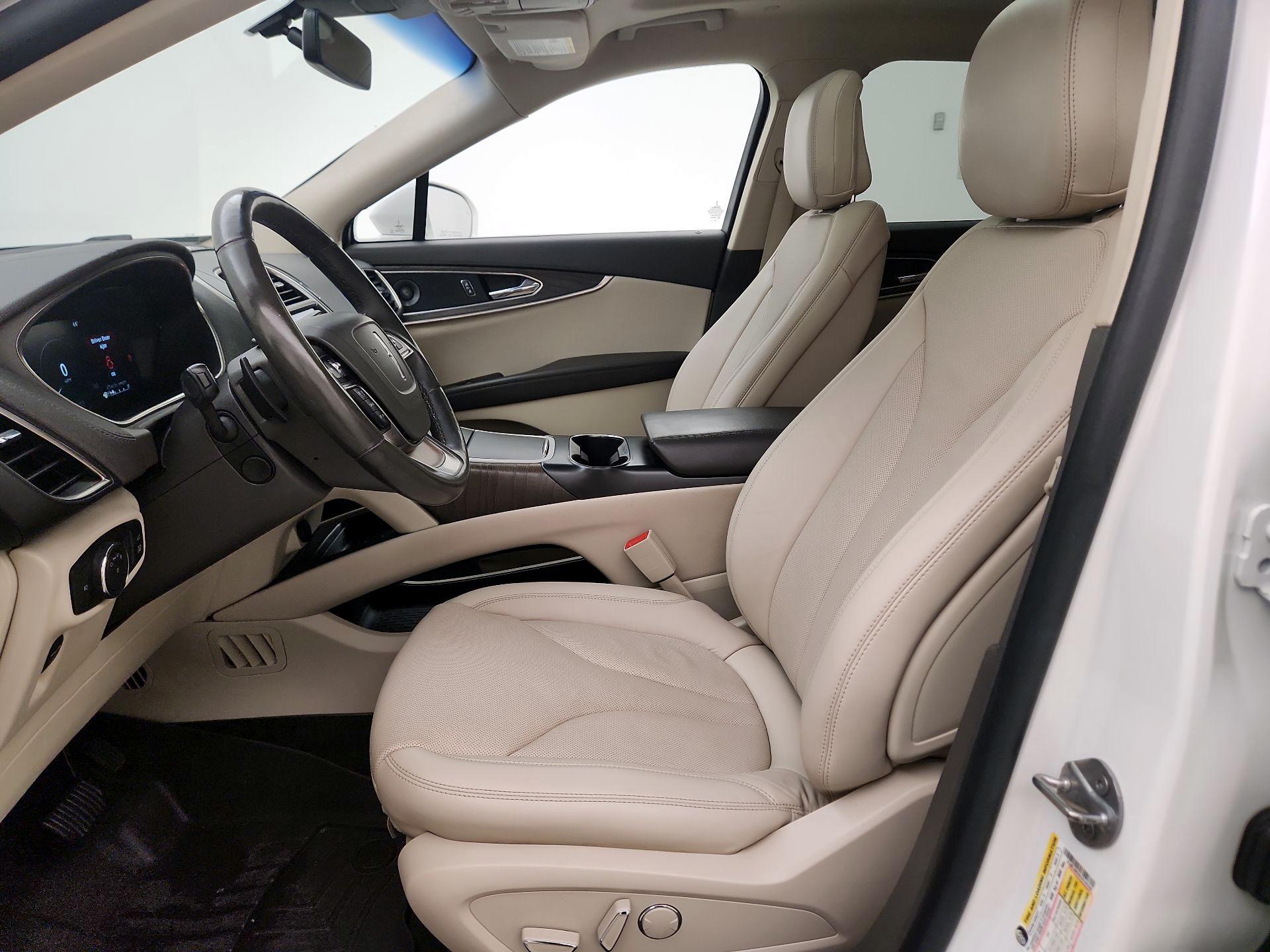 Thumbnail: 2020 Lincoln Nautilus - 11