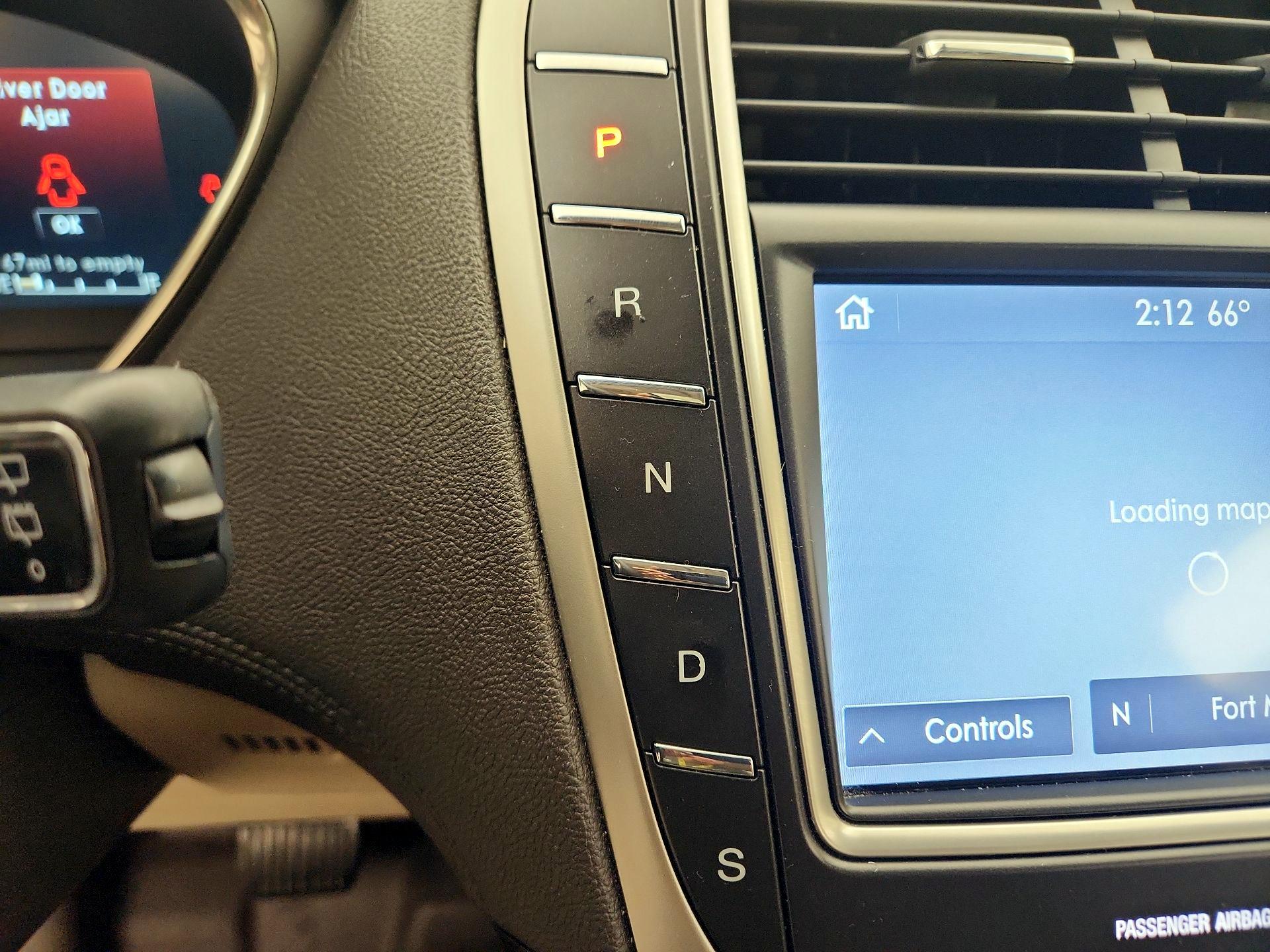 Thumbnail: 2020 Lincoln Nautilus - 18