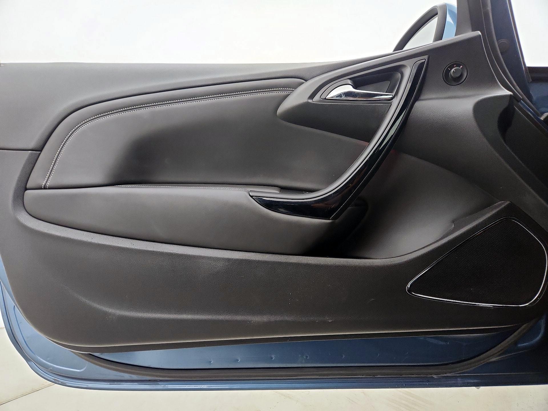 Thumbnail: 2016 Buick Cascada - 12