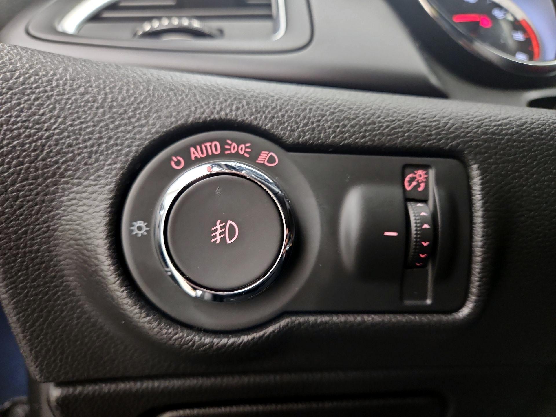 Thumbnail: 2016 Buick Cascada - 13