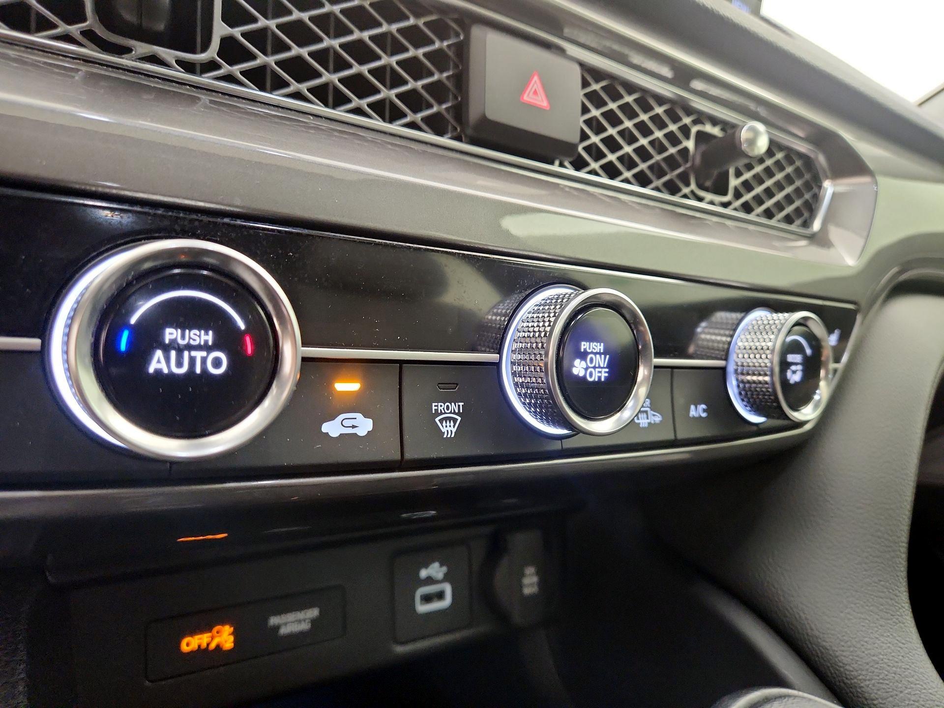 Thumbnail: 2023 Acura Integra - 16