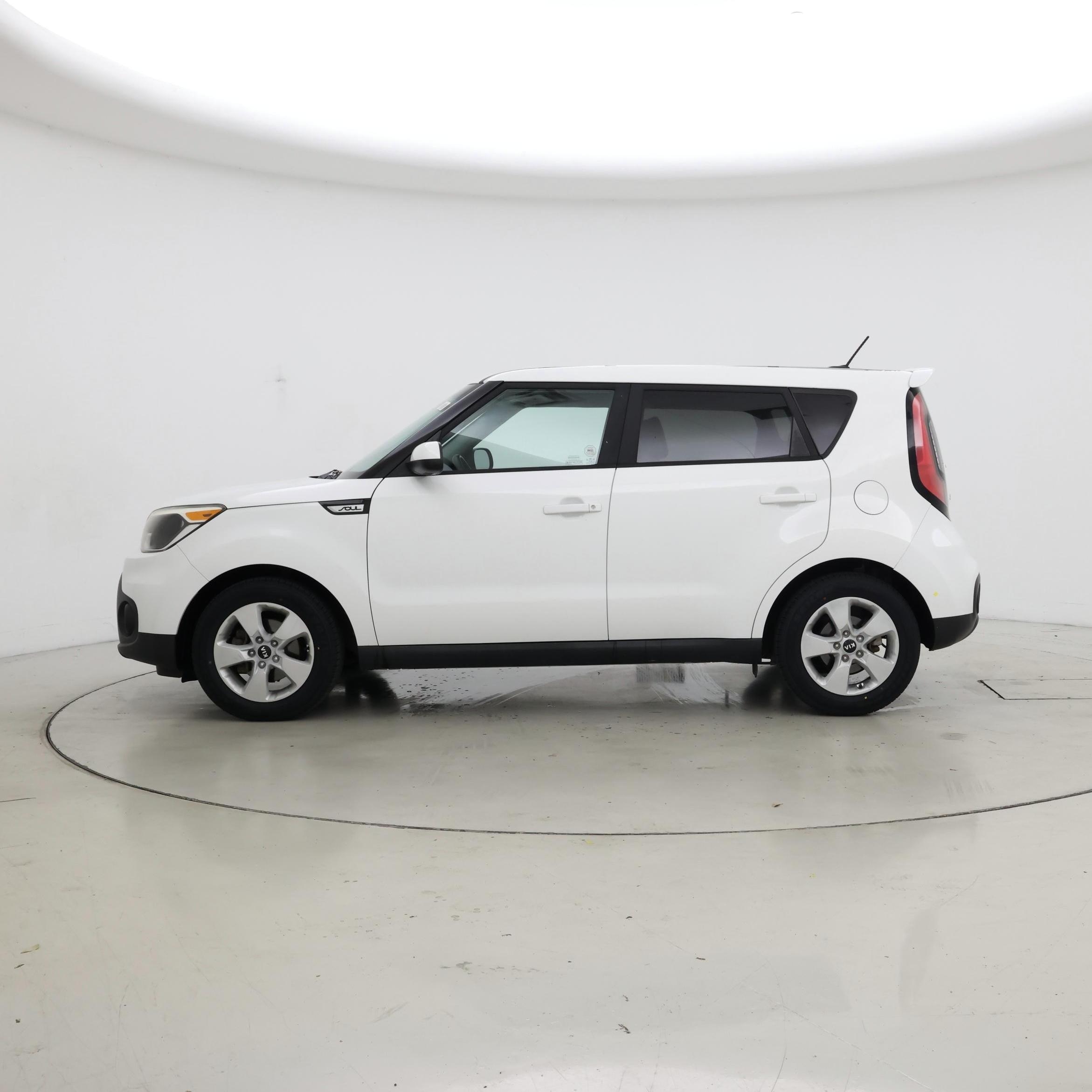 Thumbnail: 2017 Kia Soul - 3