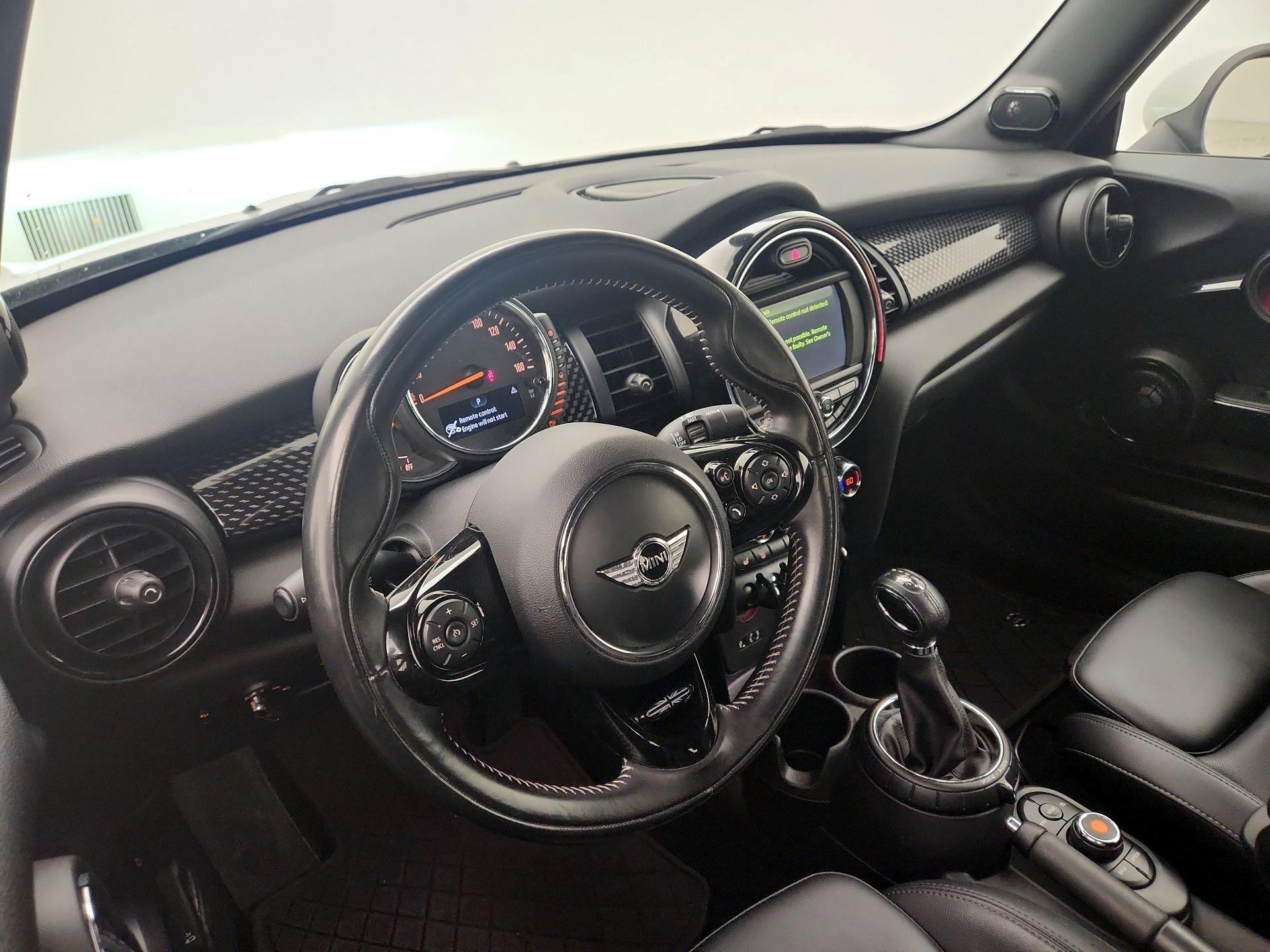 Thumbnail: 2017 MINI Cooper - 9