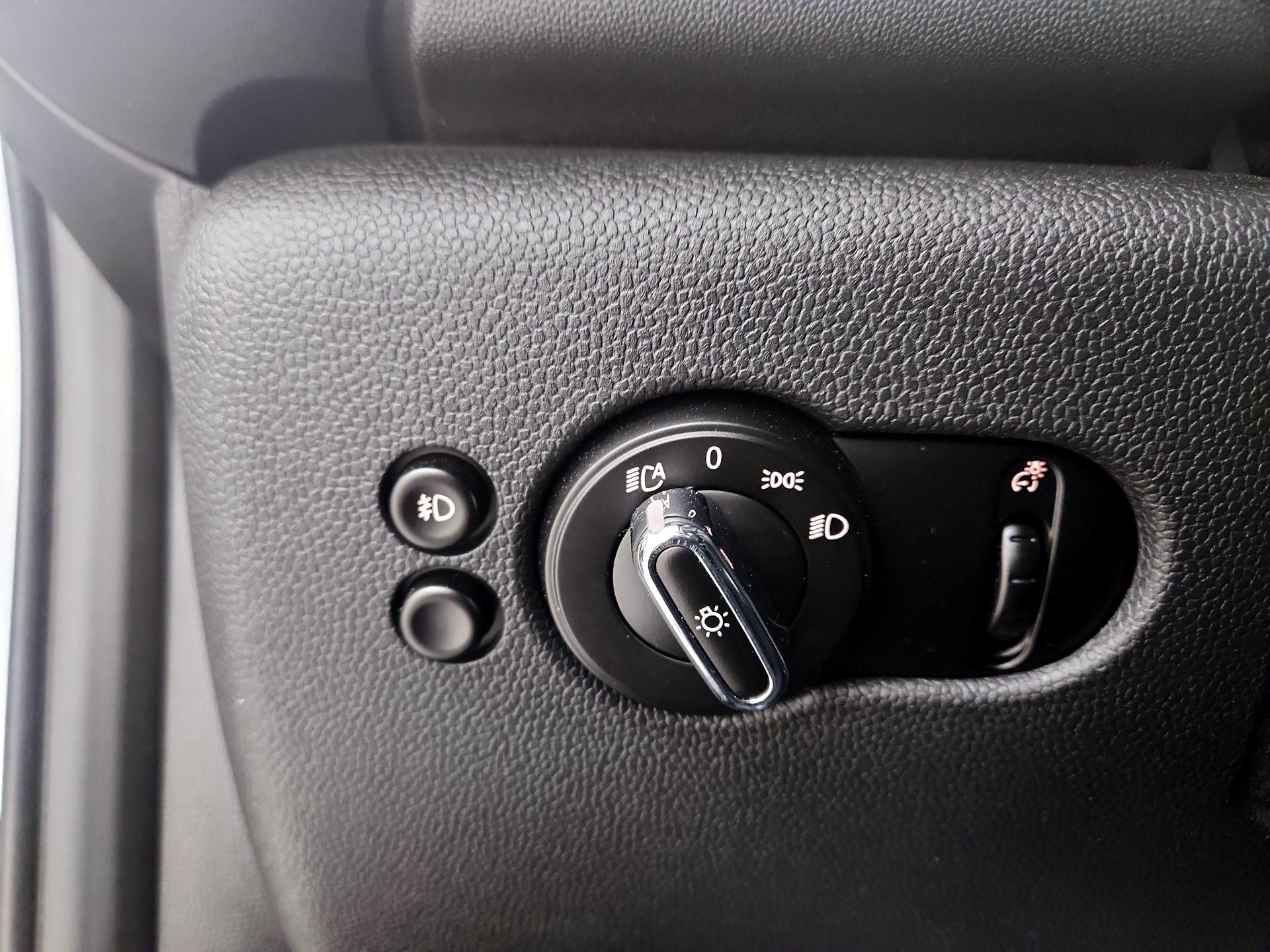 Thumbnail: 2017 MINI Cooper - 13