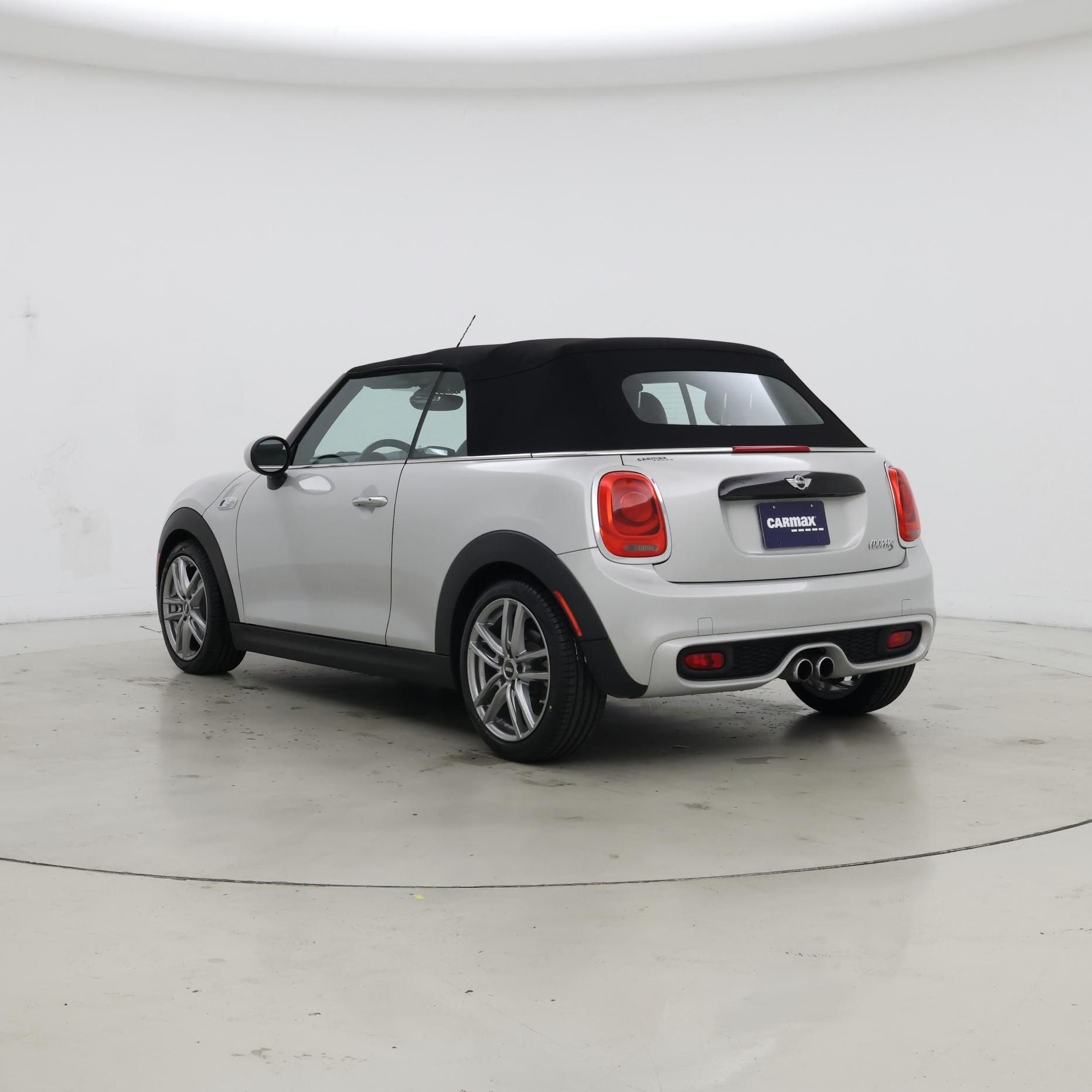 Thumbnail: 2017 MINI Cooper - 2