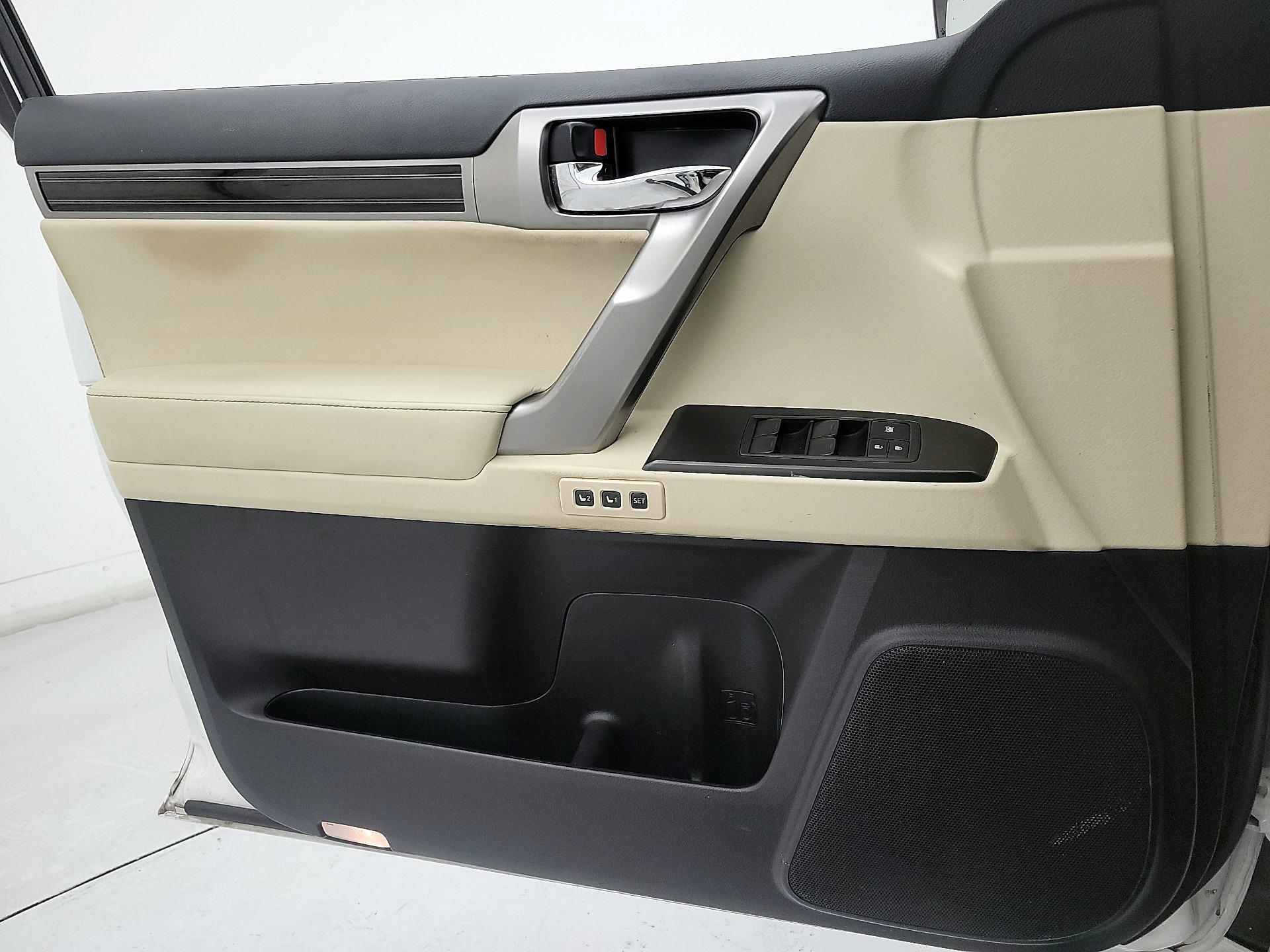 Thumbnail: 2023 Lexus GX - 12