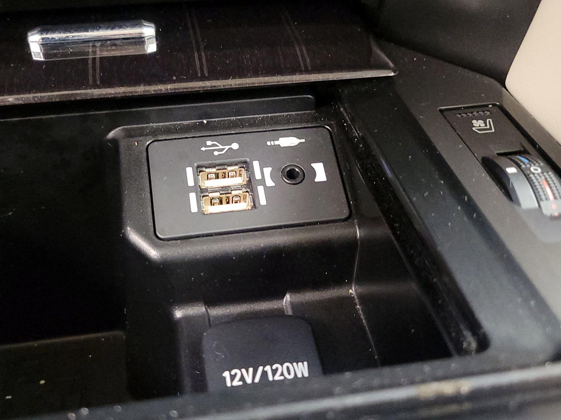 Thumbnail: 2023 Lexus GX - 19