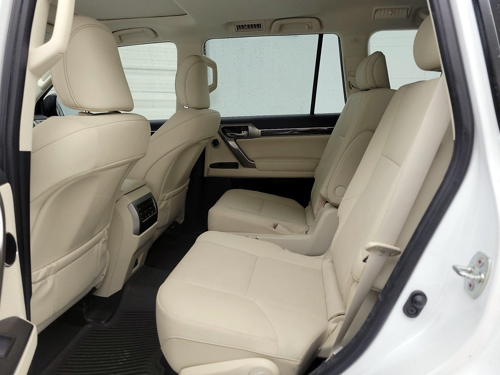 Thumbnail: 2023 Lexus GX - 20