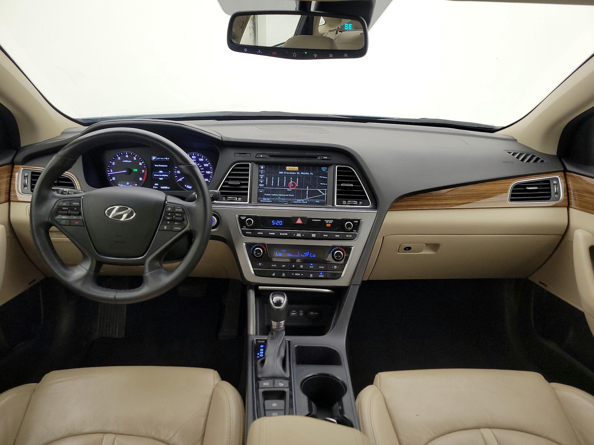 Thumbnail: 2015 Hyundai Sonata - 9