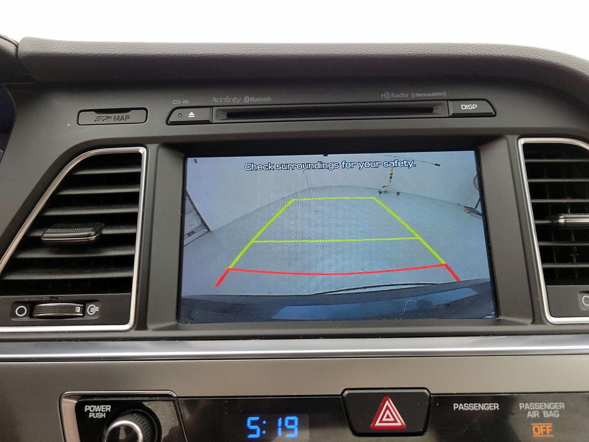 Thumbnail: 2015 Hyundai Sonata - 15