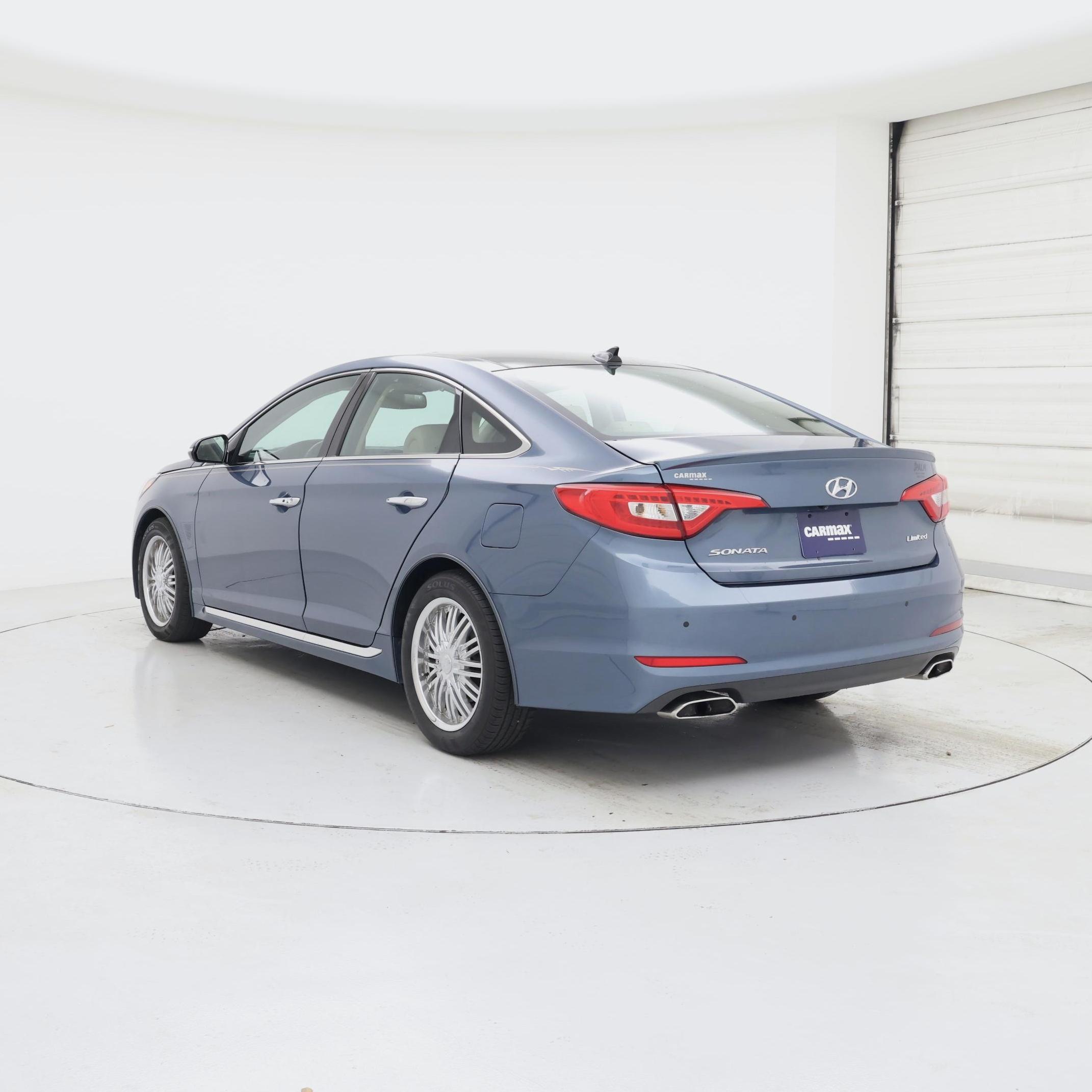 Thumbnail: 2015 Hyundai Sonata - 2