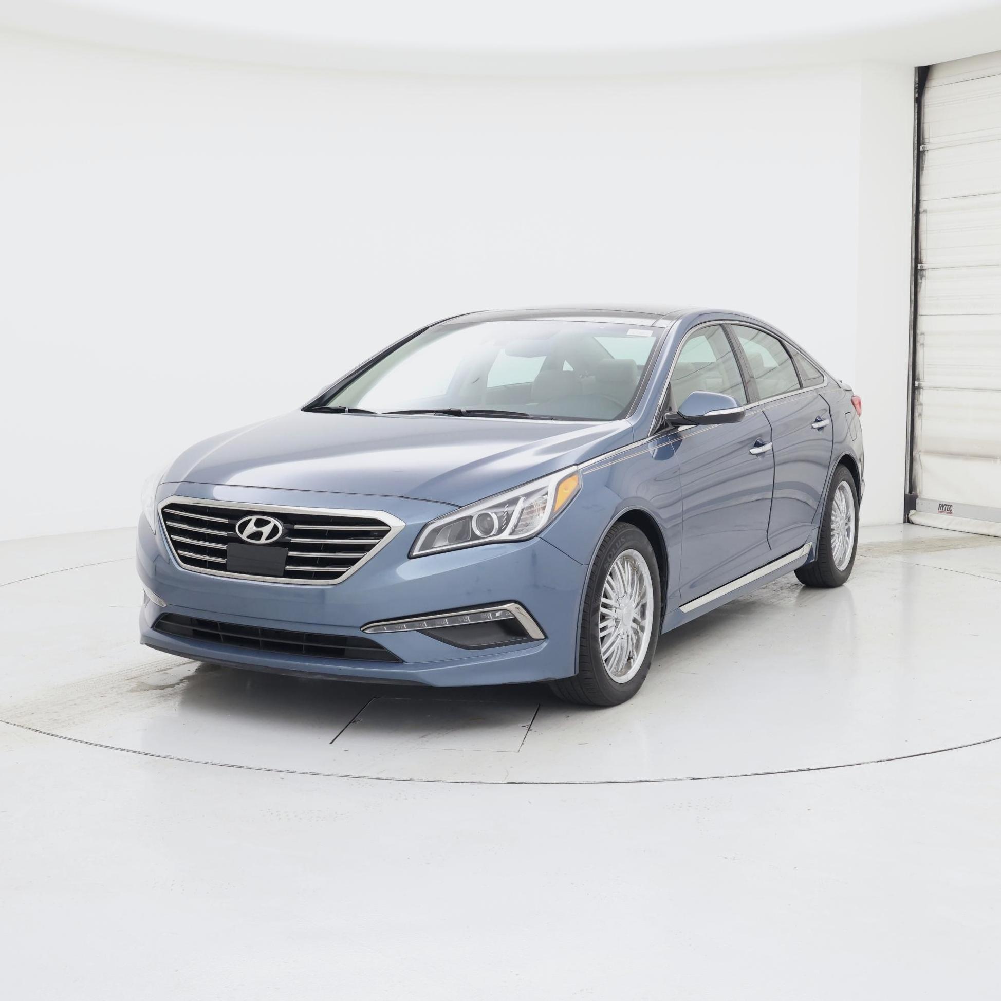 Thumbnail: 2015 Hyundai Sonata - 4