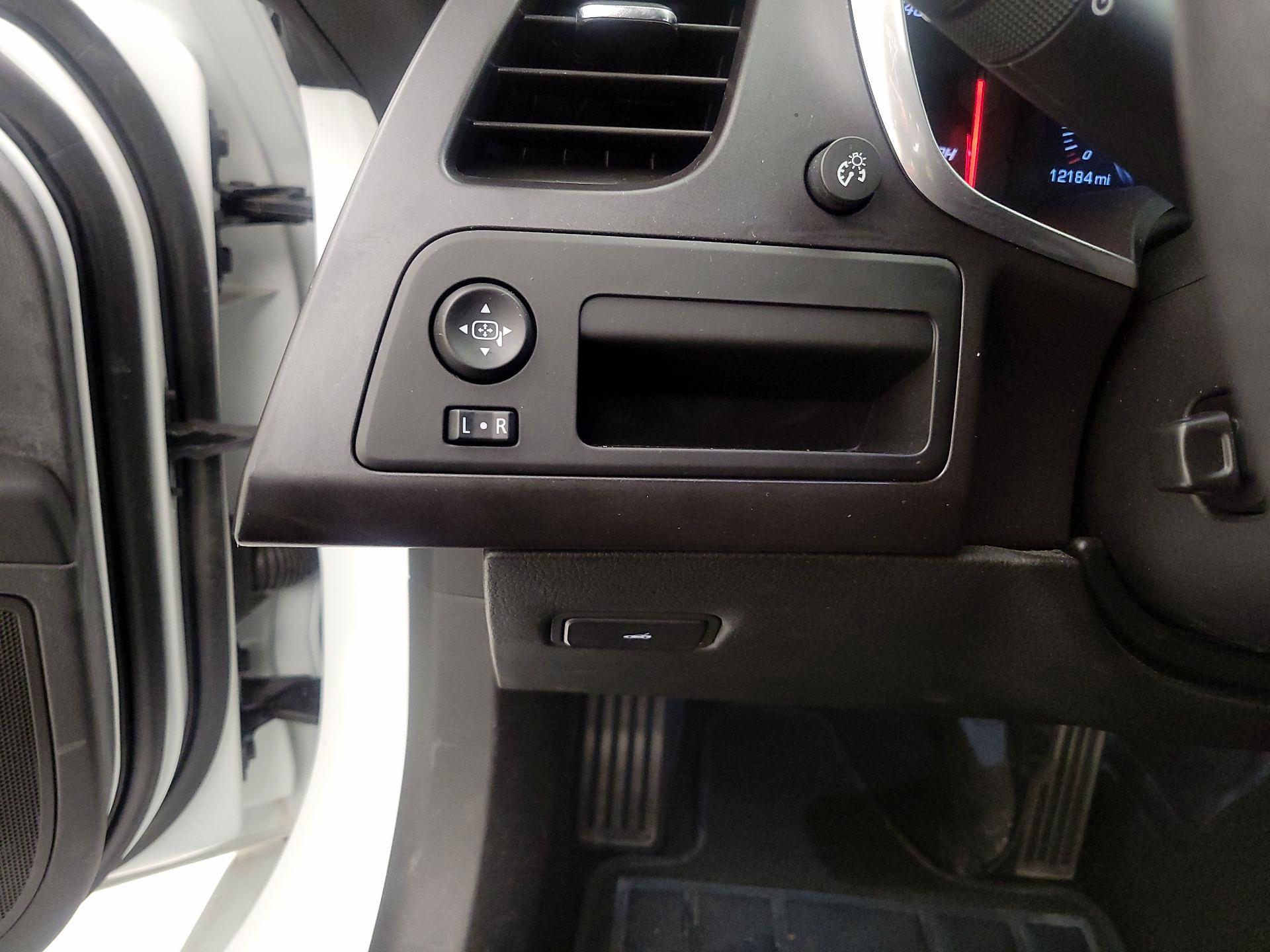 Thumbnail: 2017 Chevrolet Corvette - 13